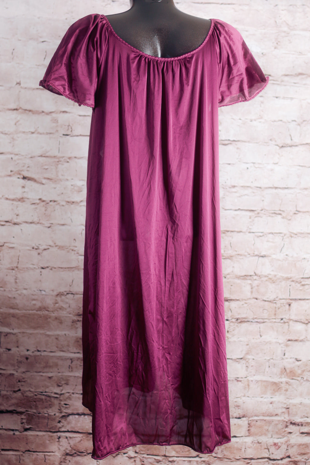Vanity Fair Vintage Satin Slip Peignoir Negligee Nightgown Medium Dark Purple