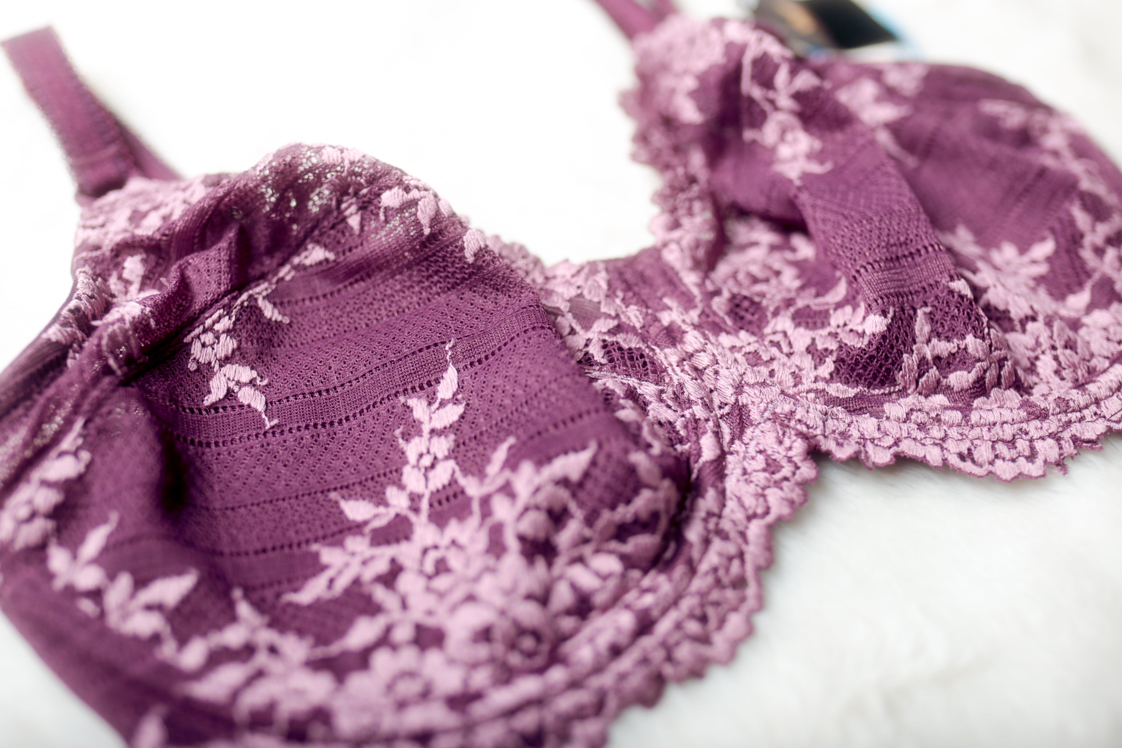 Wacoal 34DDD Embrace Lace 65191 Unlined Embroidered Underwire Bra Purple NEW