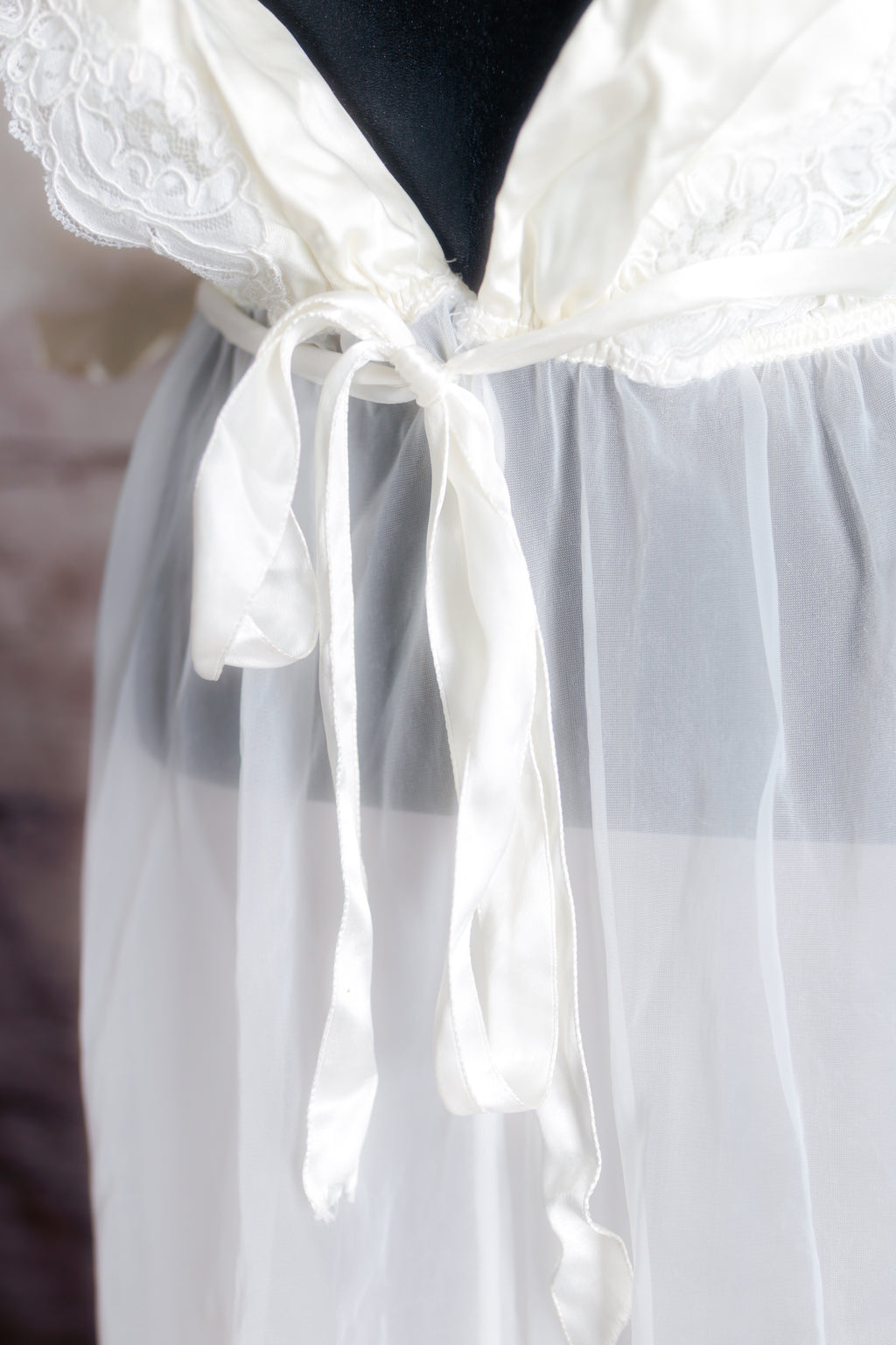 Val Mode Vintage Satin Sheer Mesh Bridal Gown Peignoir Lingerie Ivory White