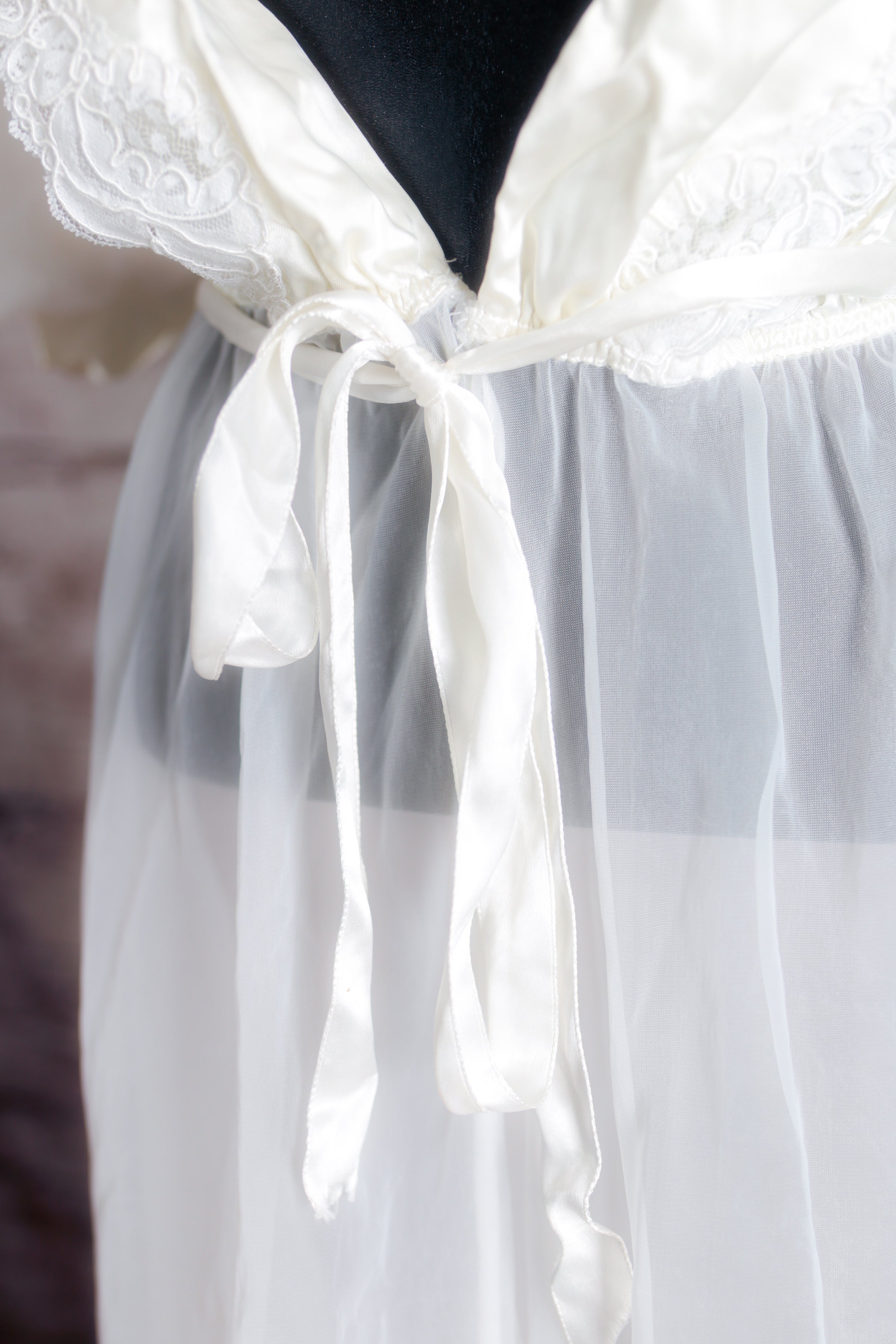 Val Mode Vintage Satin Sheer Mesh Bridal Gown Peignoir Lingerie Ivory White