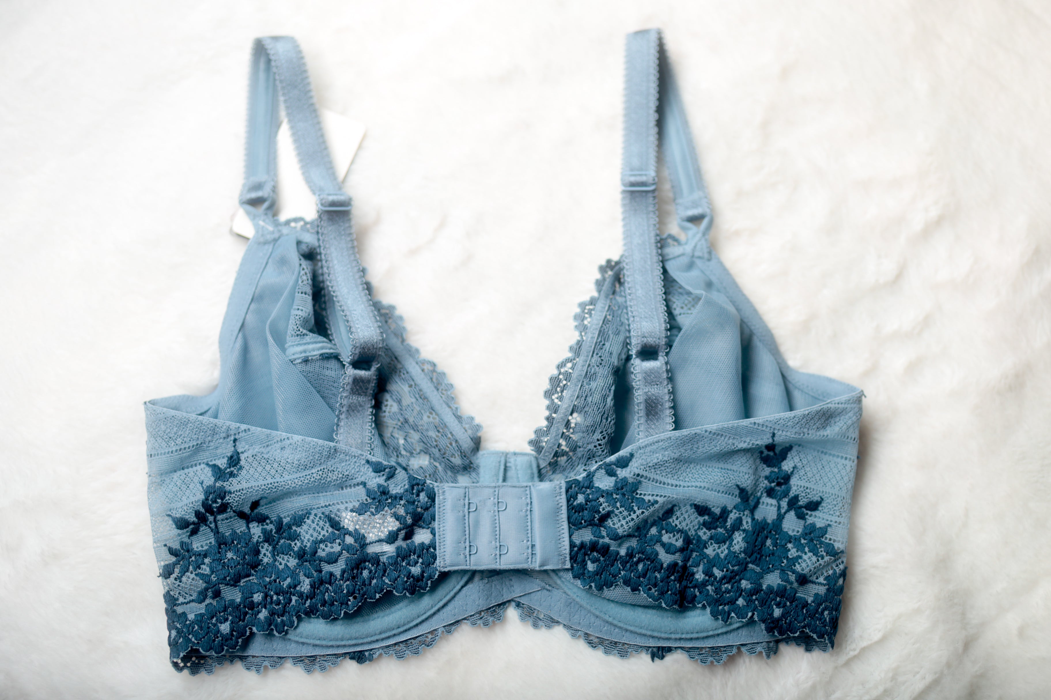 Wacoal 34DD Embrace Lace 65191 Unlined Embroidered Underwire Bra Blue NEW