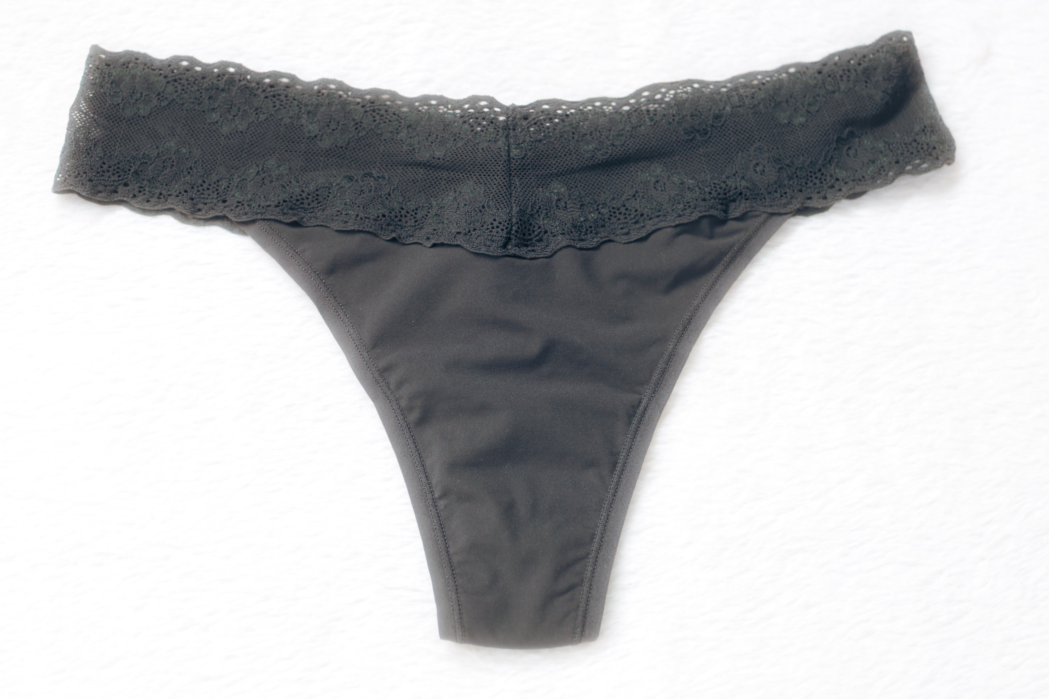 Natori Bliss Perfection One Size Thong Panty Dark Gray NEW