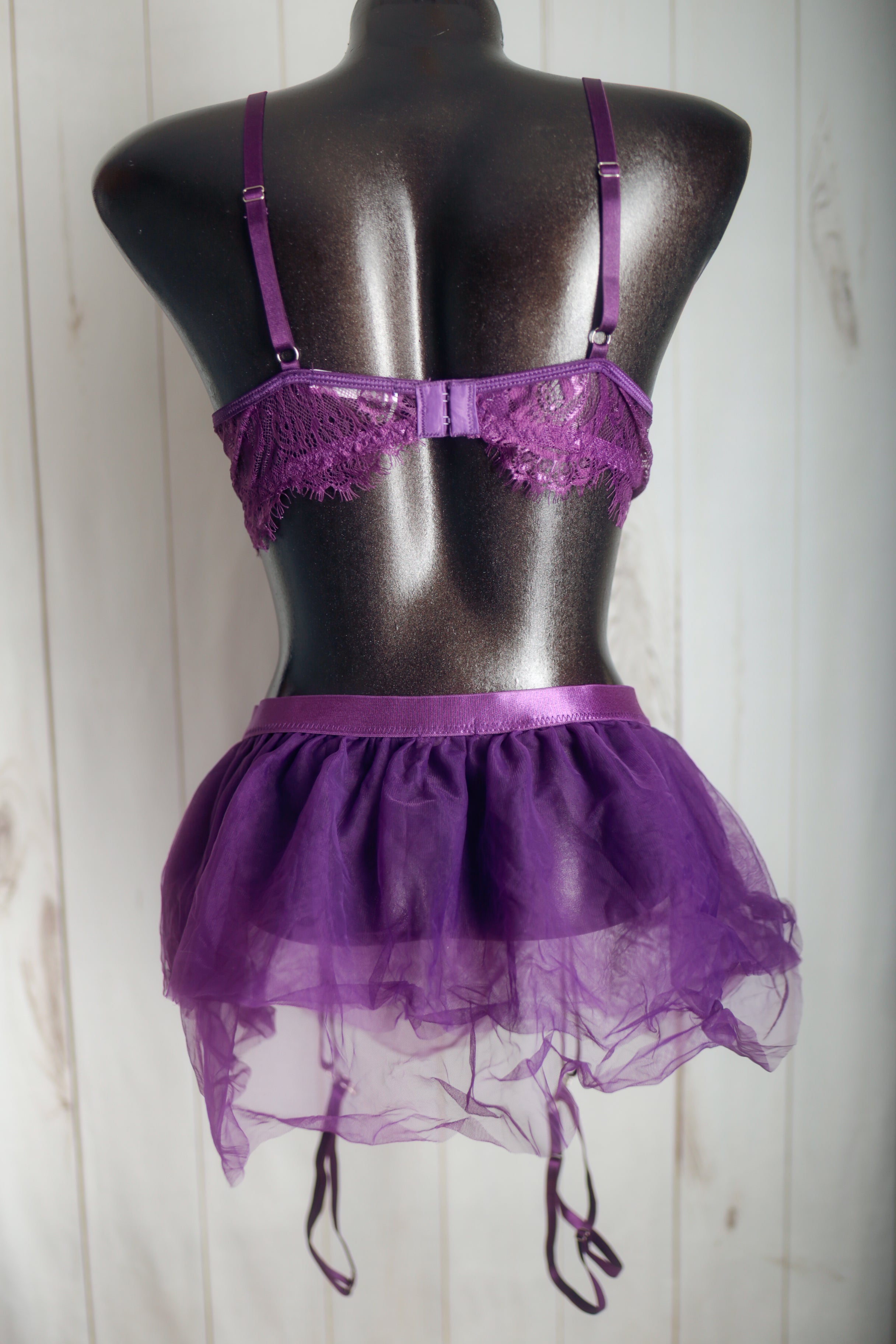 Avidlove Sheer Unlined Lace Bra and Skirt Garter Suspenders Set Purple Large