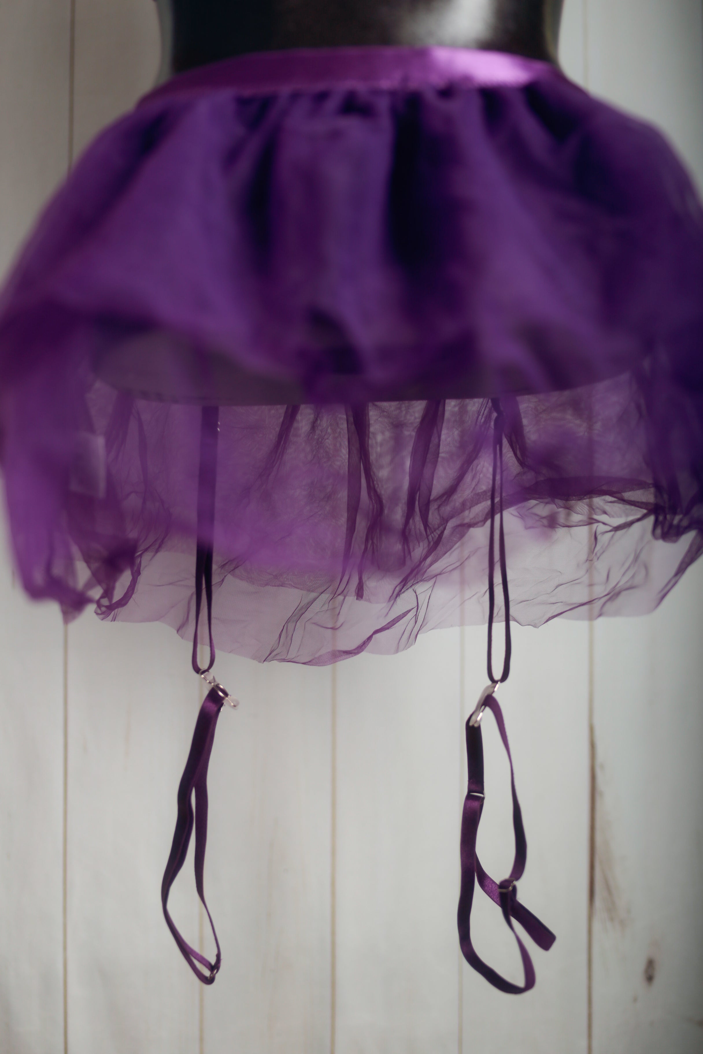 Avidlove Sheer Unlined Lace Bra and Skirt Garter Suspenders Set Purple Large