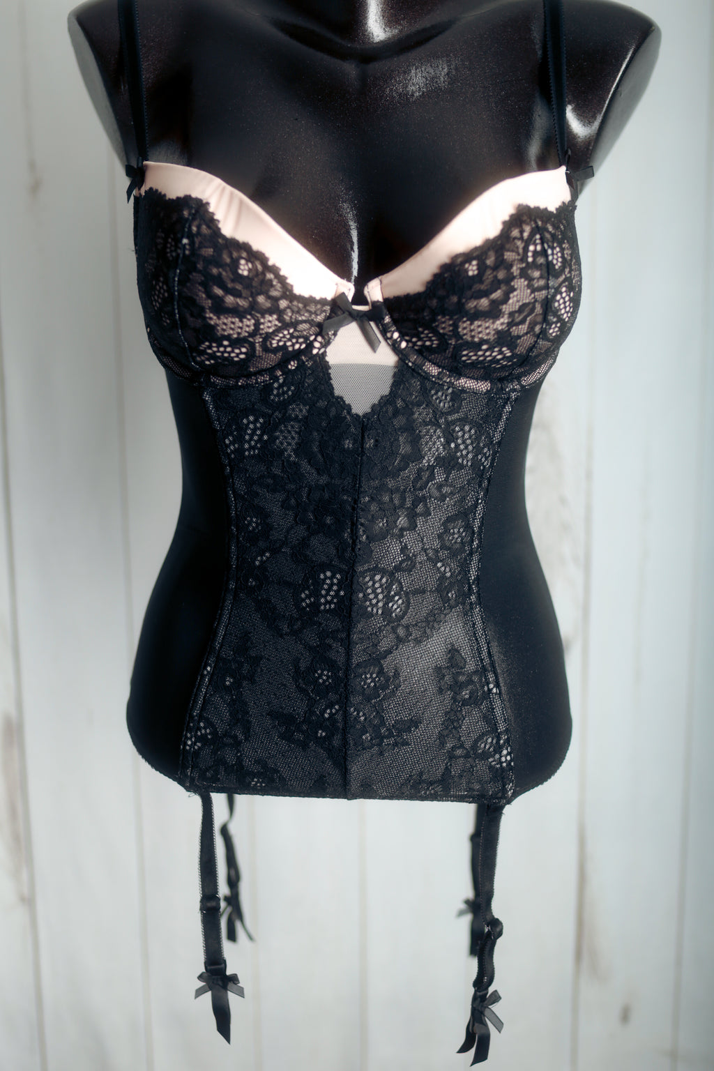 Victoria's Secret 34C Boned Corset Bustier with Garter Straps Black