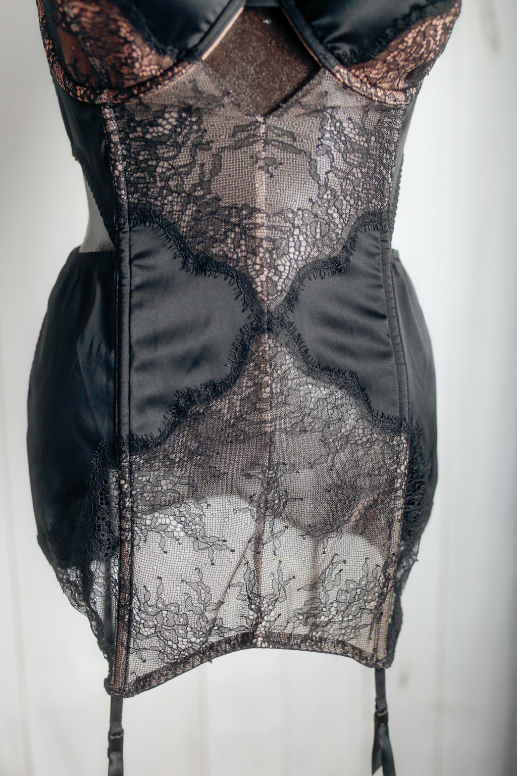 Victoria's Secret 34C Boned Corset Bustier with Garter Straps Black