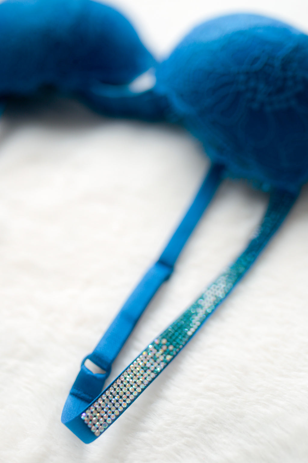 Victoria's Secret Bombshell Push-up Shine Rhinestone Strap Bra Blue 34B