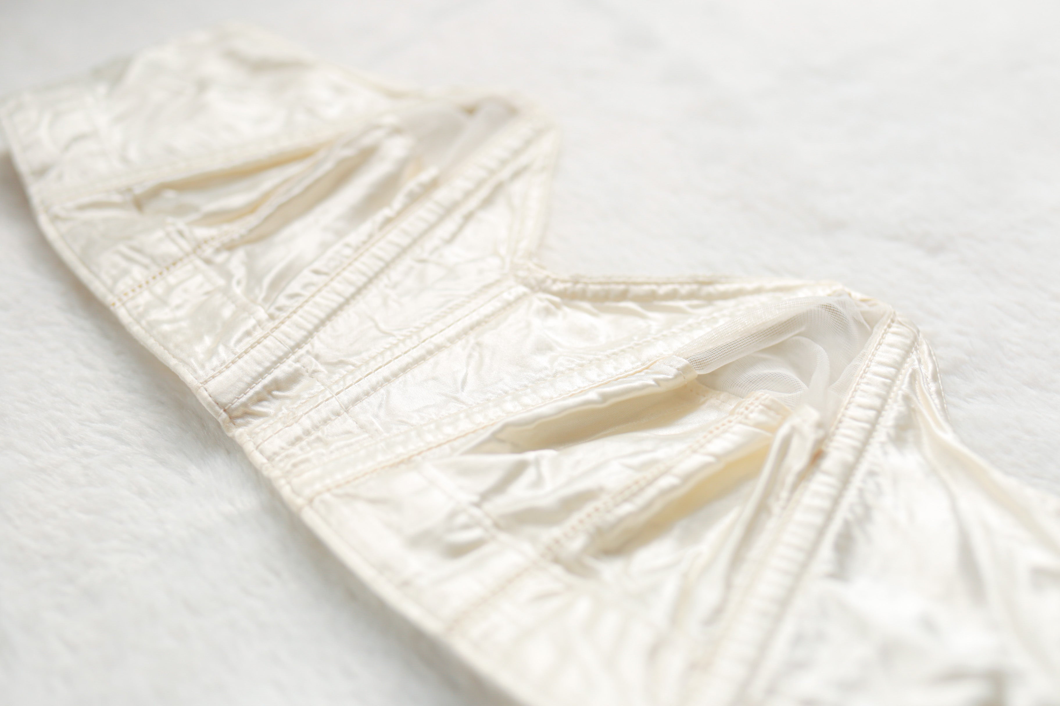 Maidenform Maidenette Vintage 50s Retro Pinup Boned Shelf Strapless Bullet Bra 34 Ivory