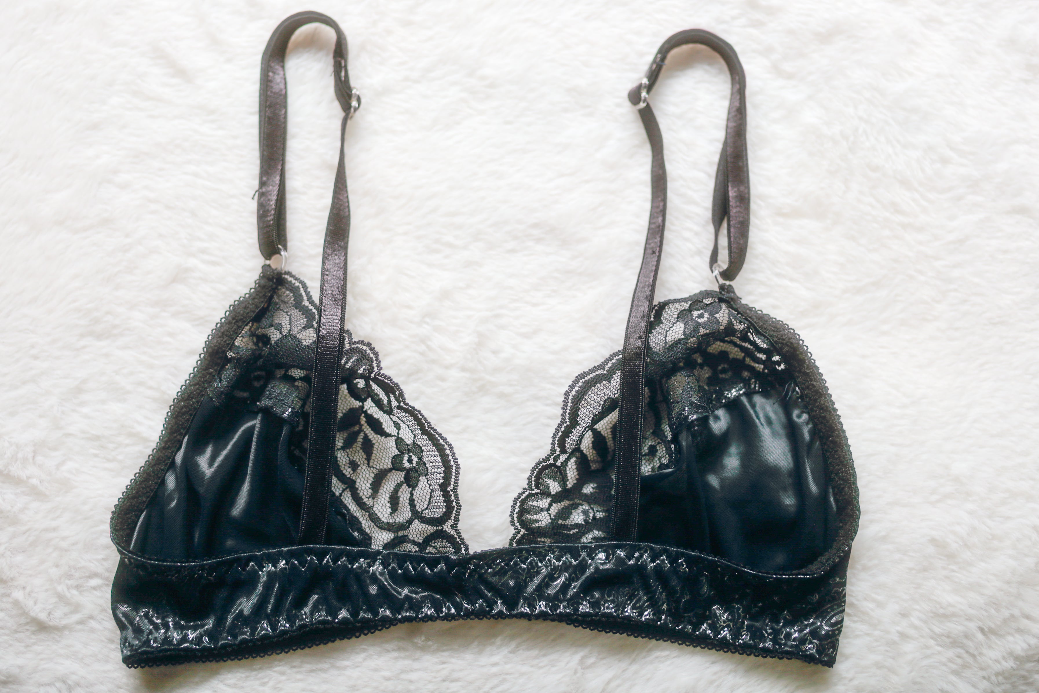 Vintage Unlined Sheer Wet Look Satin Lace Front Close Bra S/M Black