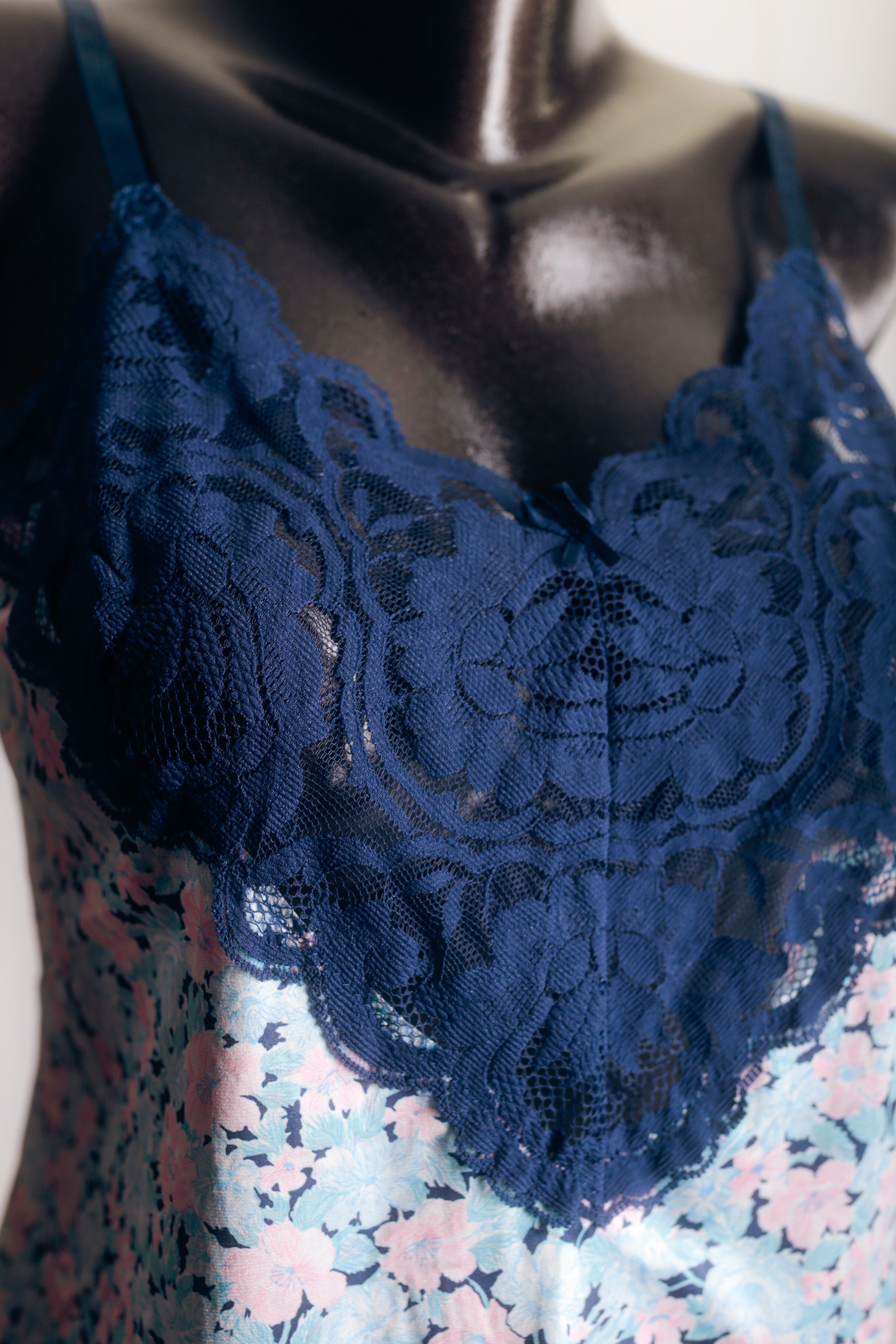 Body Lites Vintage Satin and Sheer Lace Cami Camisole Chemise 32 Blue Floral