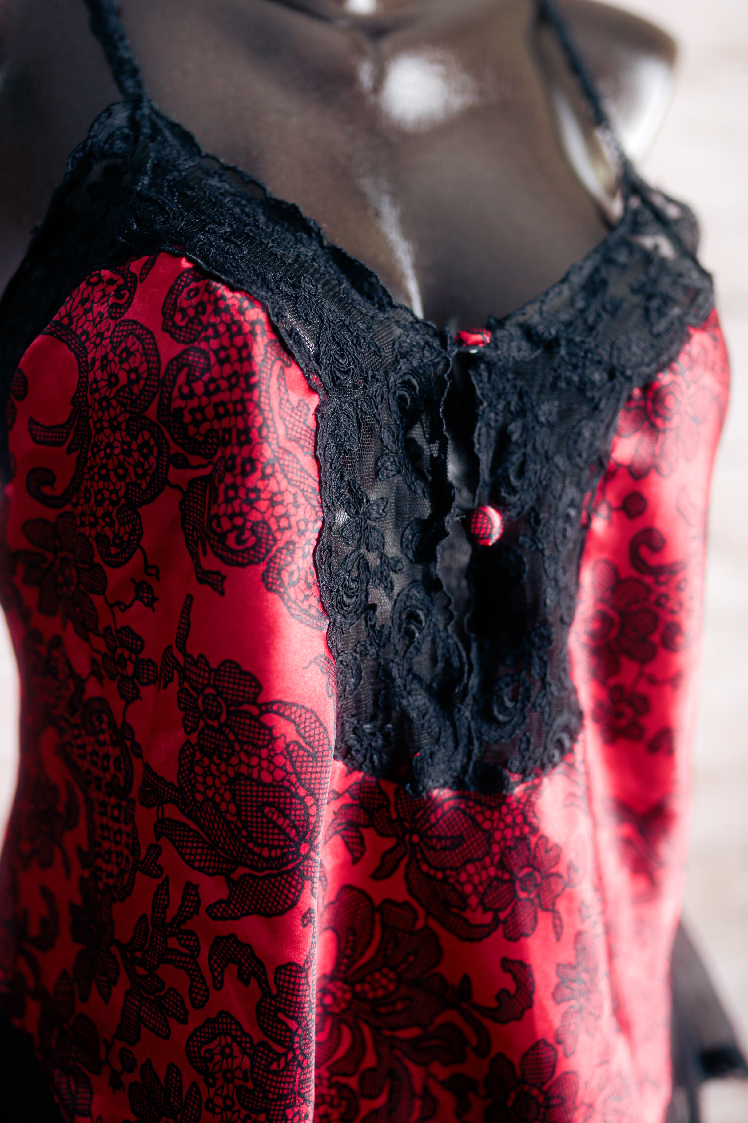 Victoria's Secret Vintage 80s Gold Label Satin Floral Lingerie Teddy Medium Red Black