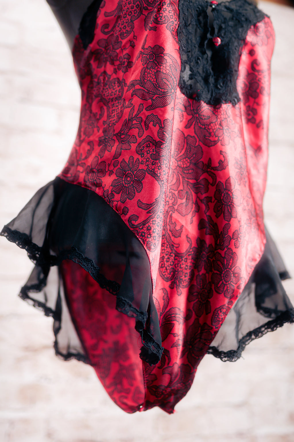 Victoria's Secret Vintage 80s Gold Label Satin Floral Lingerie Teddy Medium Red Black