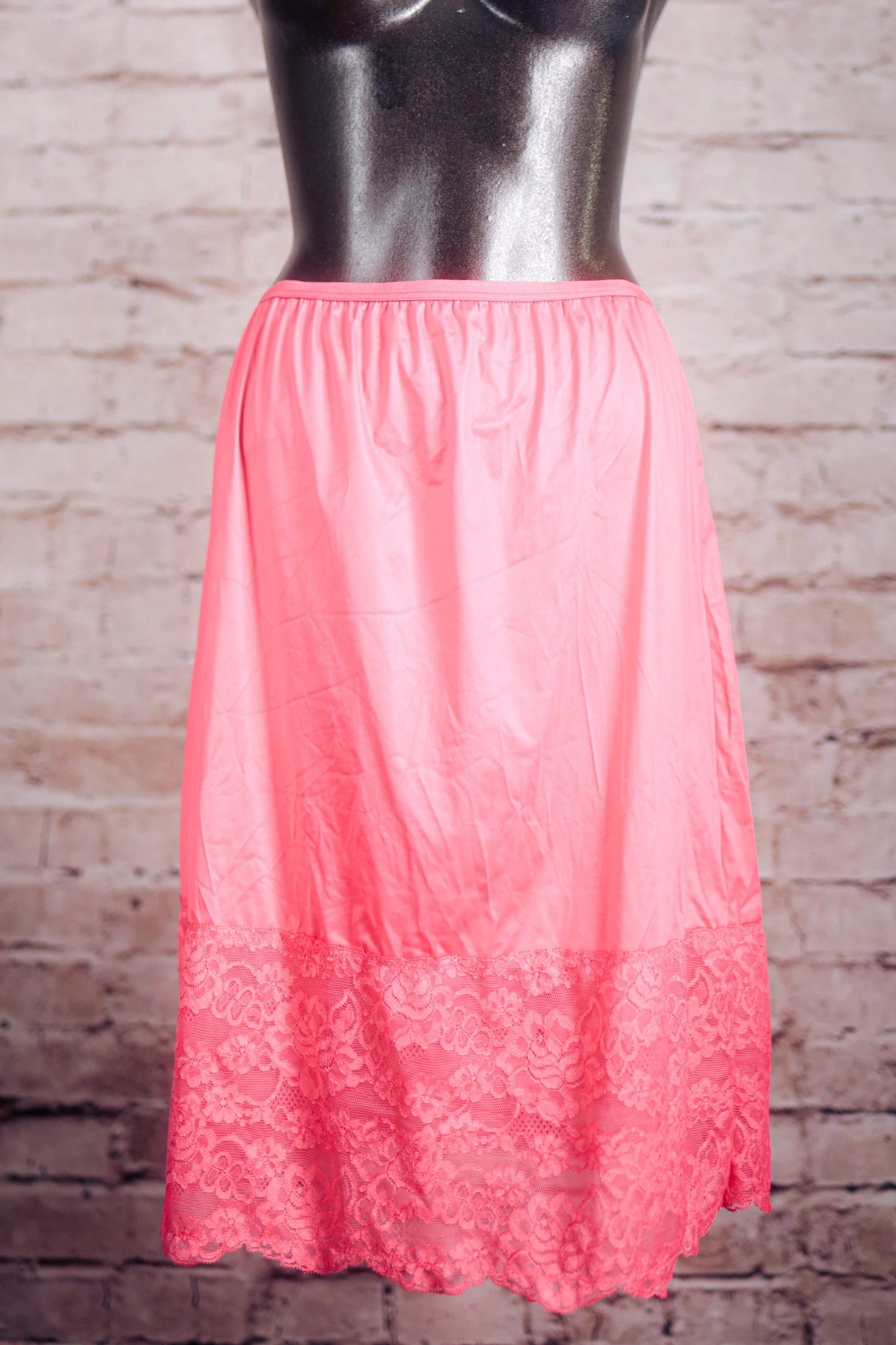 Vanity Fair Vintage Retro 70s Satin Lace Half Slip Skirt Large Coral Pink