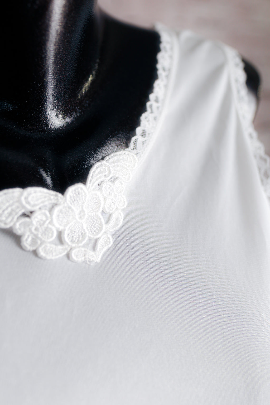 Imerman Sugar Kane Vintage 70s Girls Teen Satin Lace Trim Elegant Skirted Full Slip 14 1/2 Large Bridal White