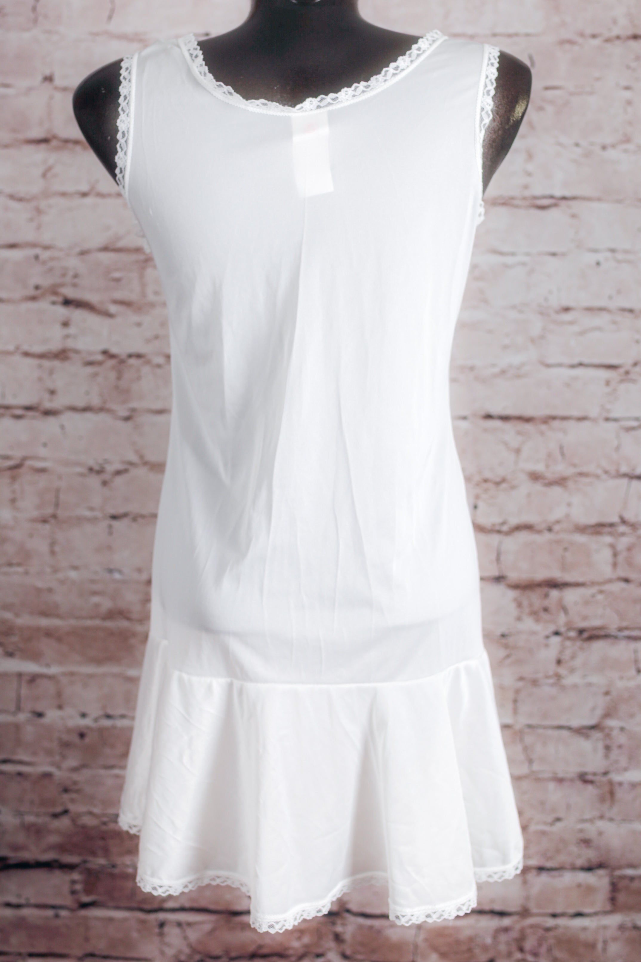 Imerman Sugar Kane Vintage 70s Girls Teen Satin Lace Trim Elegant Skirted Full Slip 14 1/2 Large Bridal White