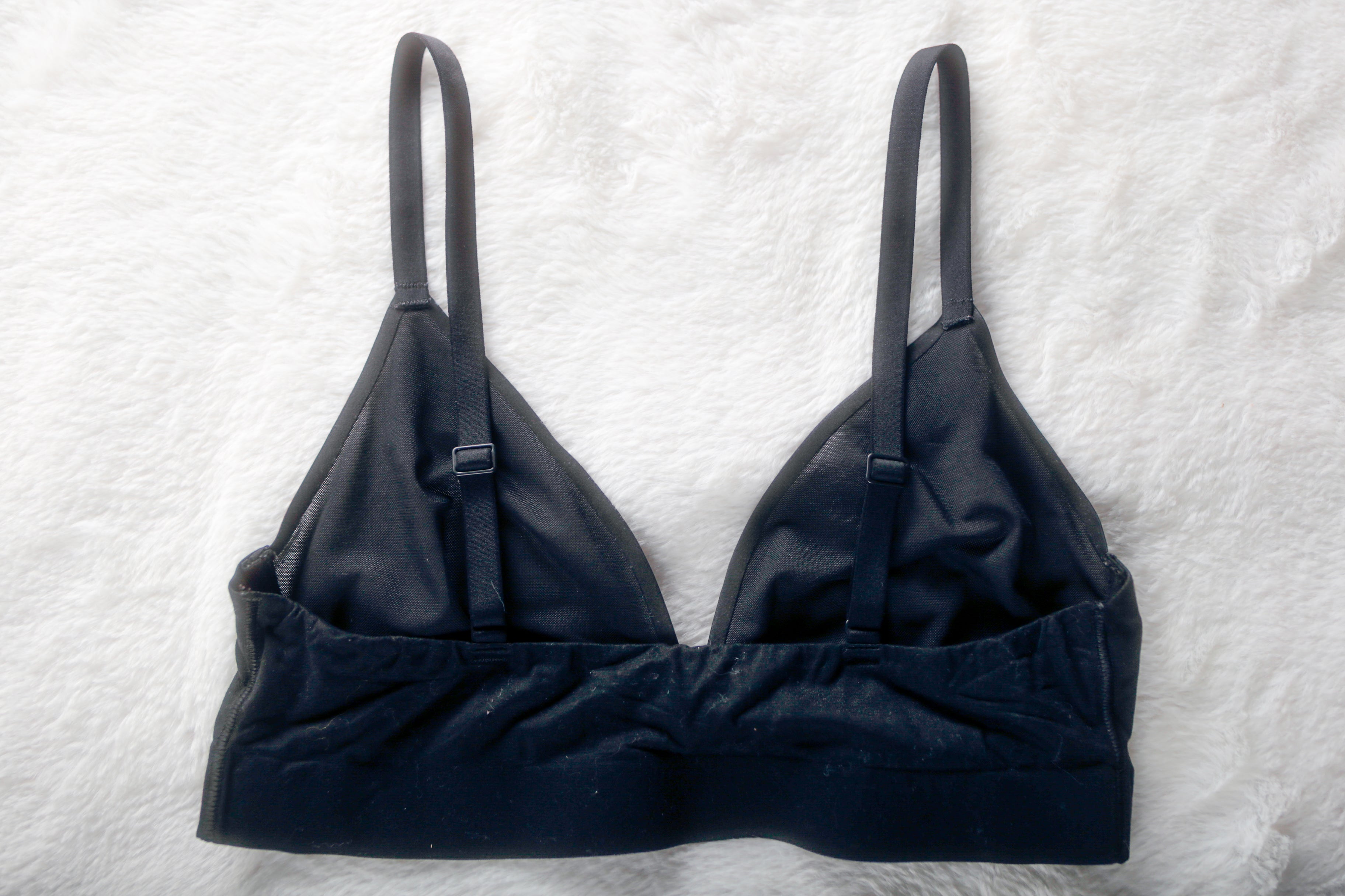 Smoothez Unlined Sheer Mesh Stretch Wireless Bralette Bra Medium Black