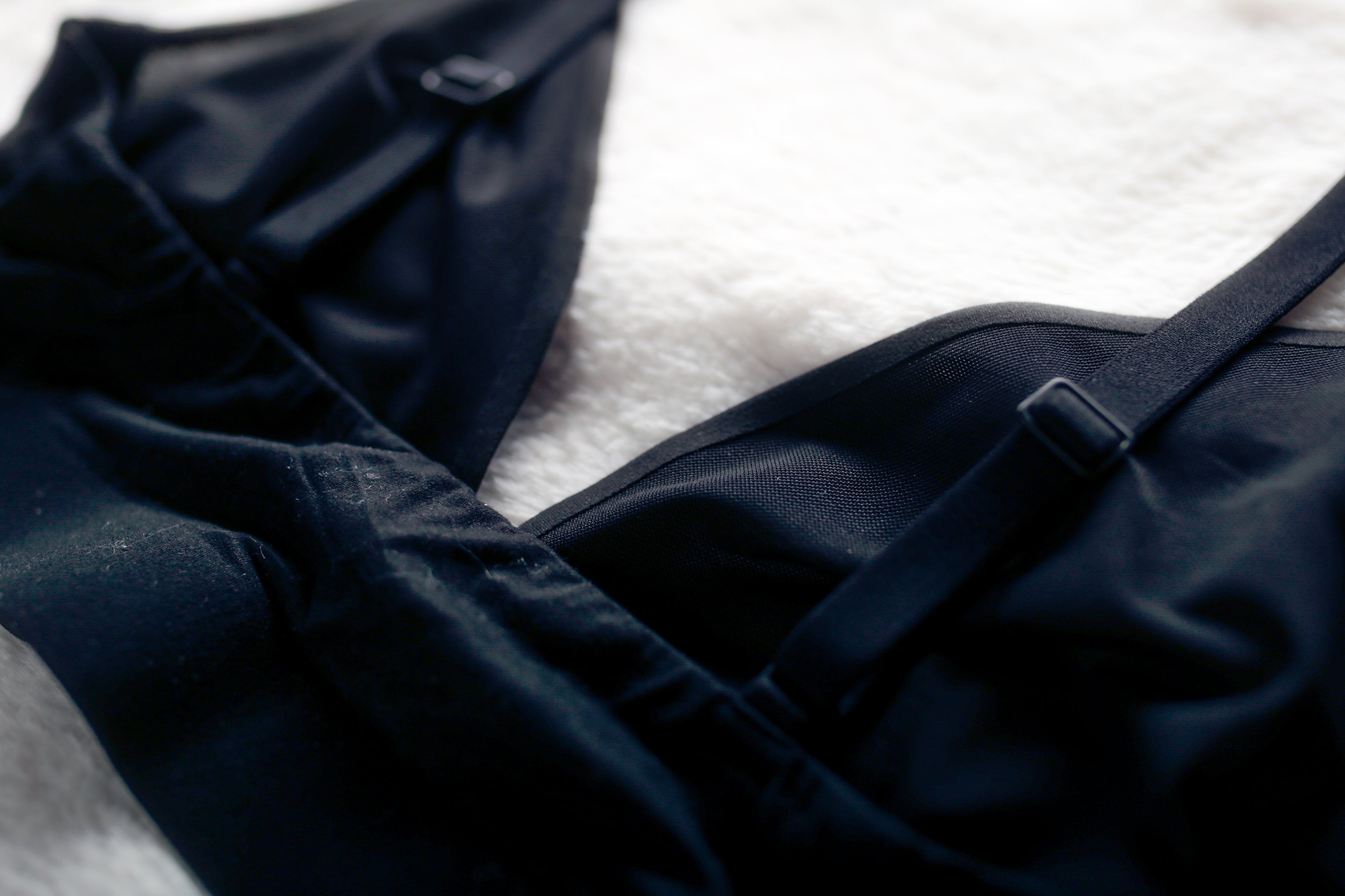 Smoothez Unlined Sheer Mesh Stretch Wireless Bralette Bra Medium Black