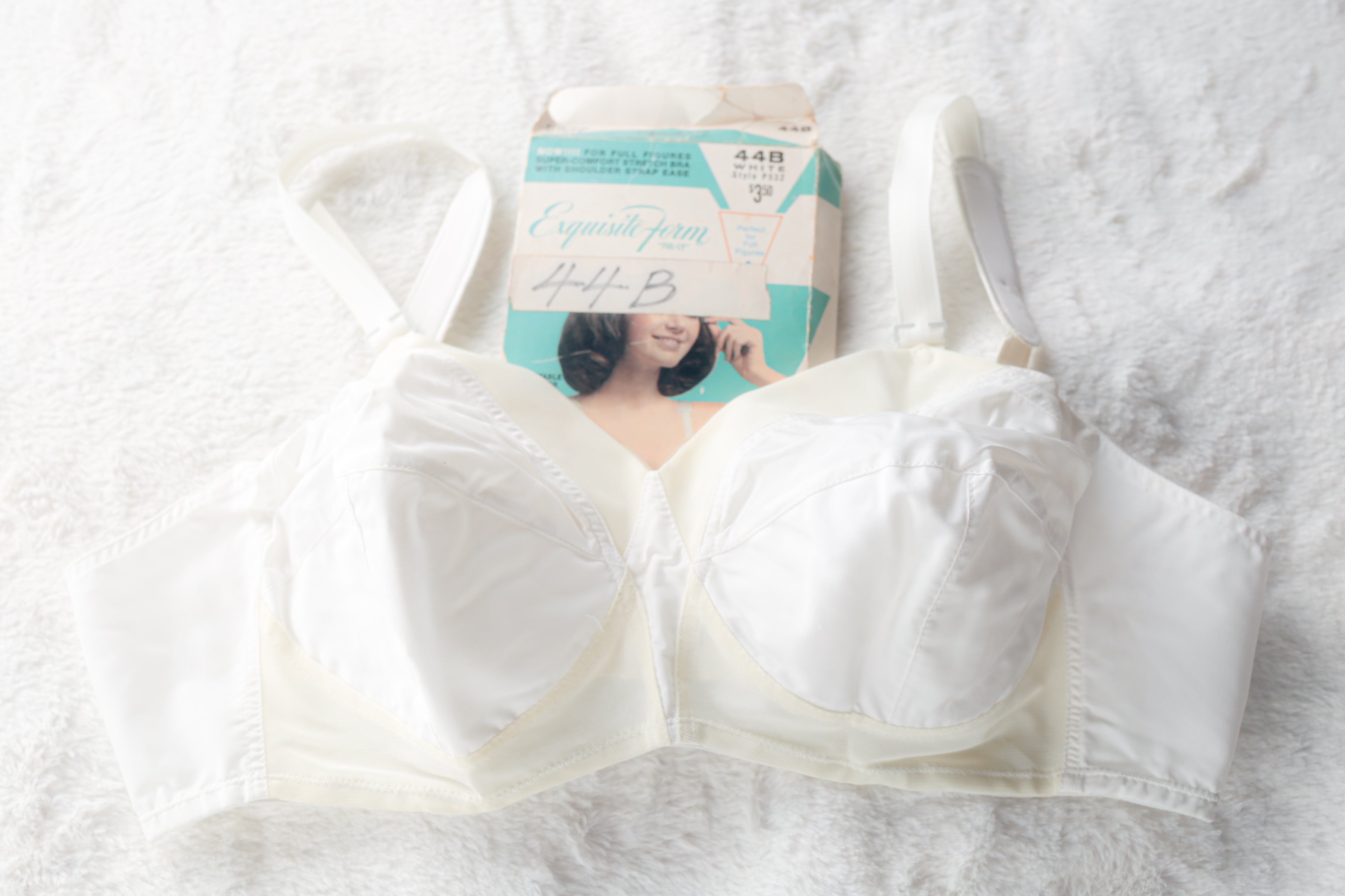 Exquisite Form Vintage Antique 50s Cotton Pointy Bullet Pinup Bra White 44B NEW