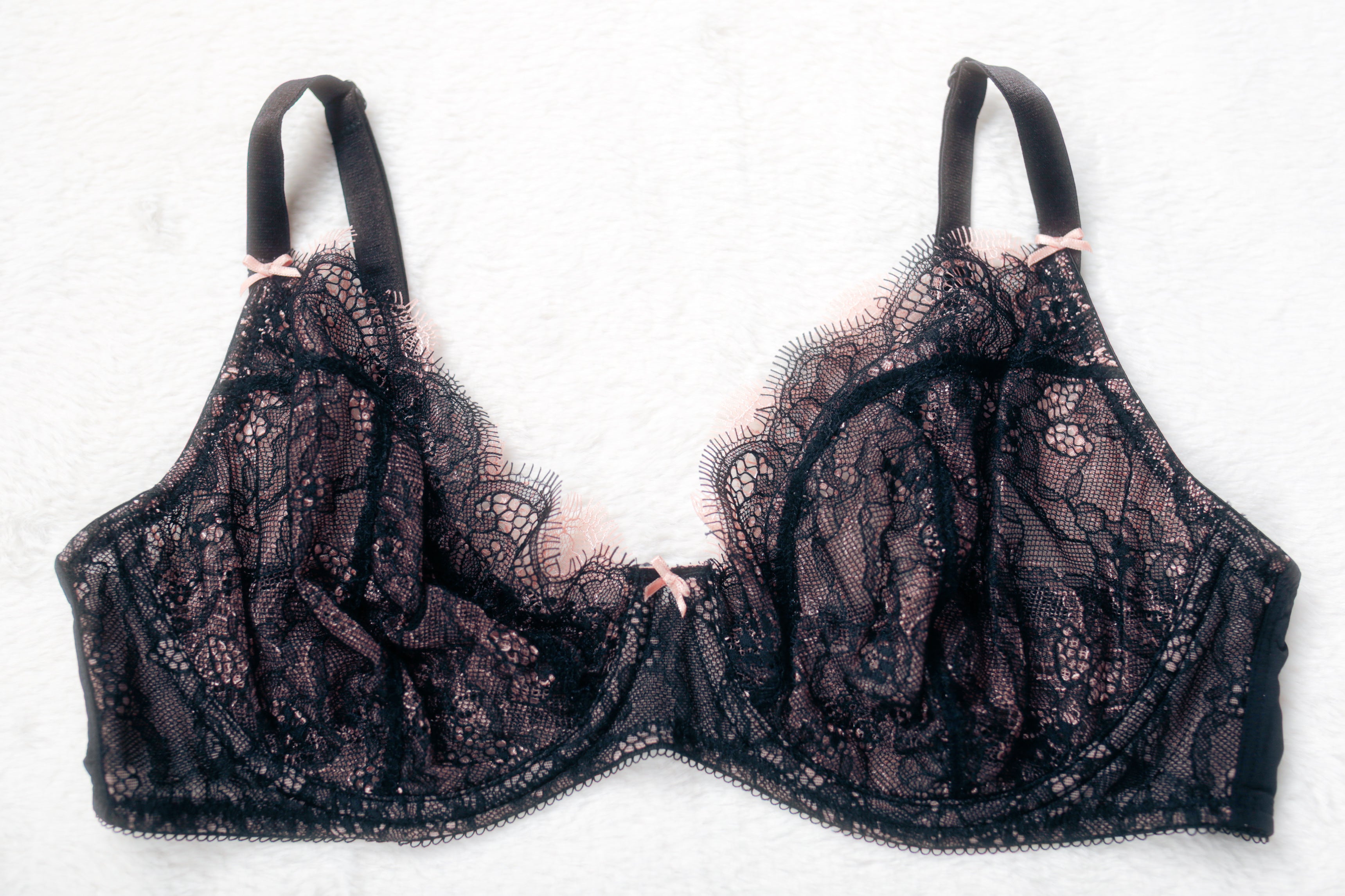 b.tempt'd 951261 Unlined Burlesque Sexy Witchy Lace Plunge Bra Black Underwire 36DD