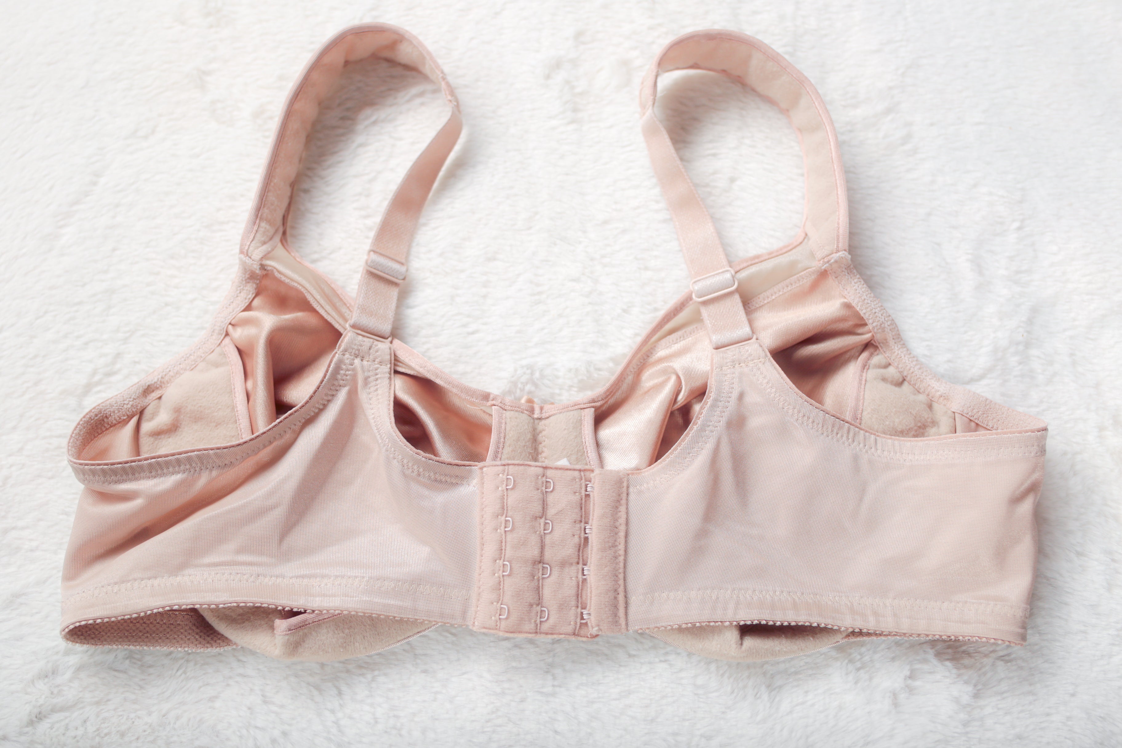 Glamorise 9195 Wonderwire Seamless Full Coverage Satin Underwire Bra Beige 44B