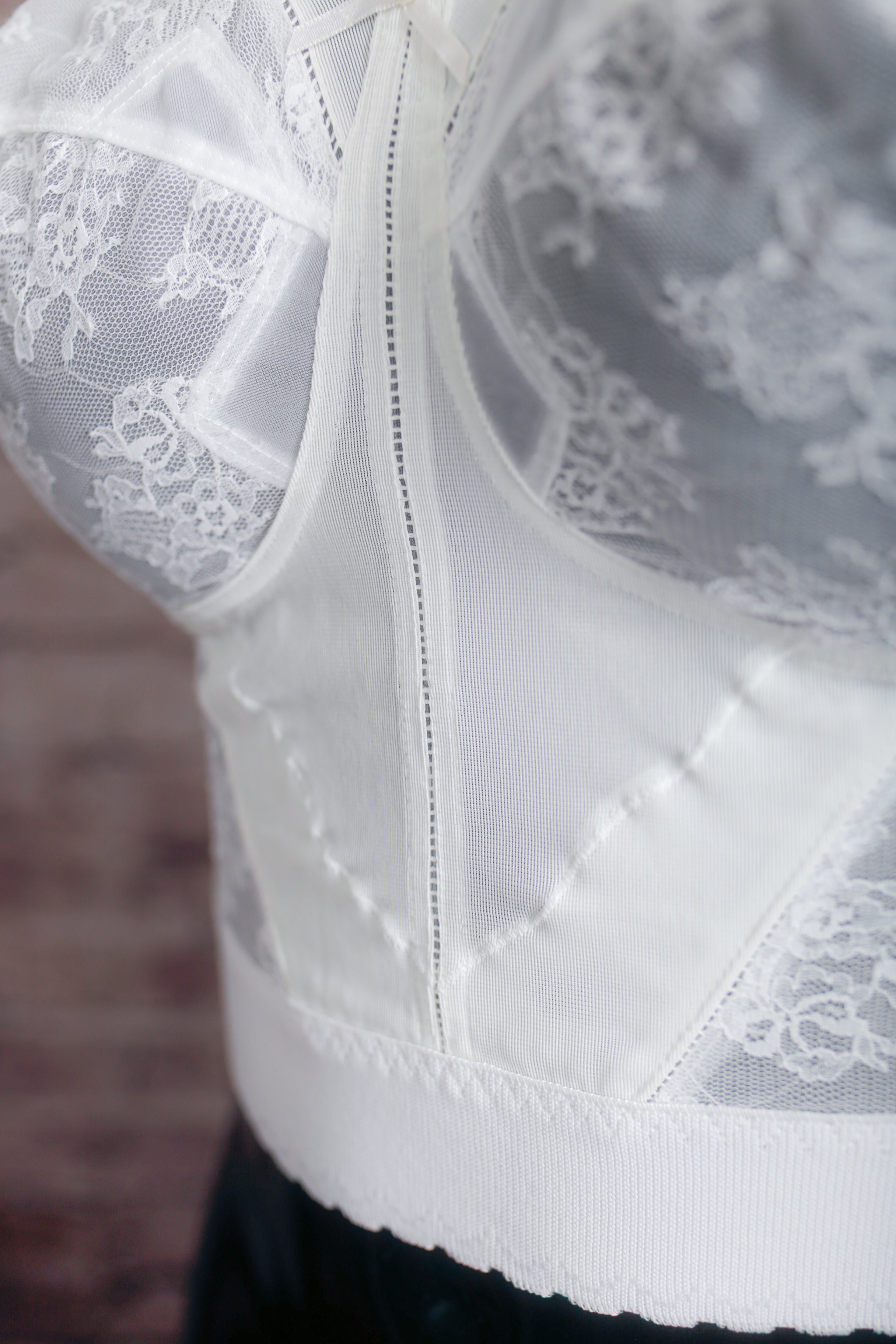 Bali Vintage 3300 Pointy Bullet Corset Bustier Bridal Shapewear Bra White 40B