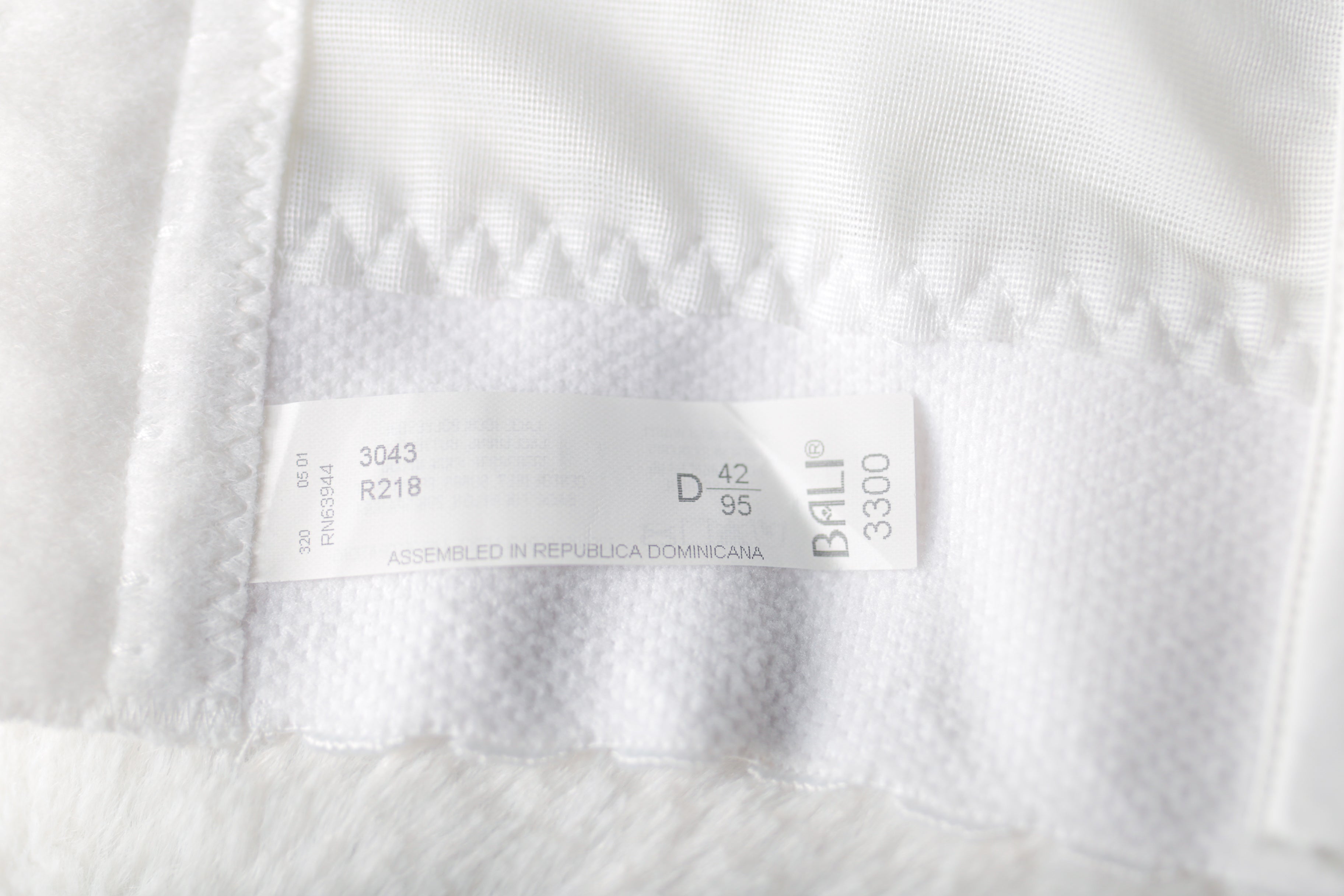 Bali Vintage 3300 Pointy Bullet Corset Bustier Bridal Shapewear Bra White 40B