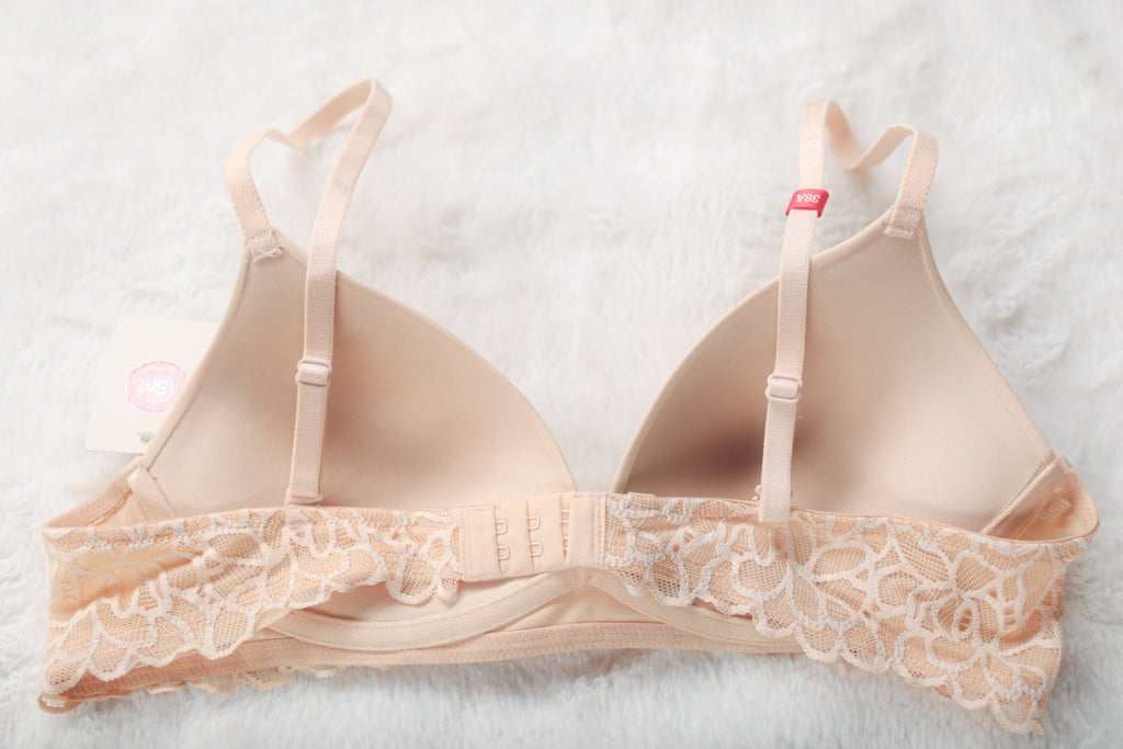 SO Juniors Wireless Training Lightly Lined Padded Lounge Bra Beige 38A NEW