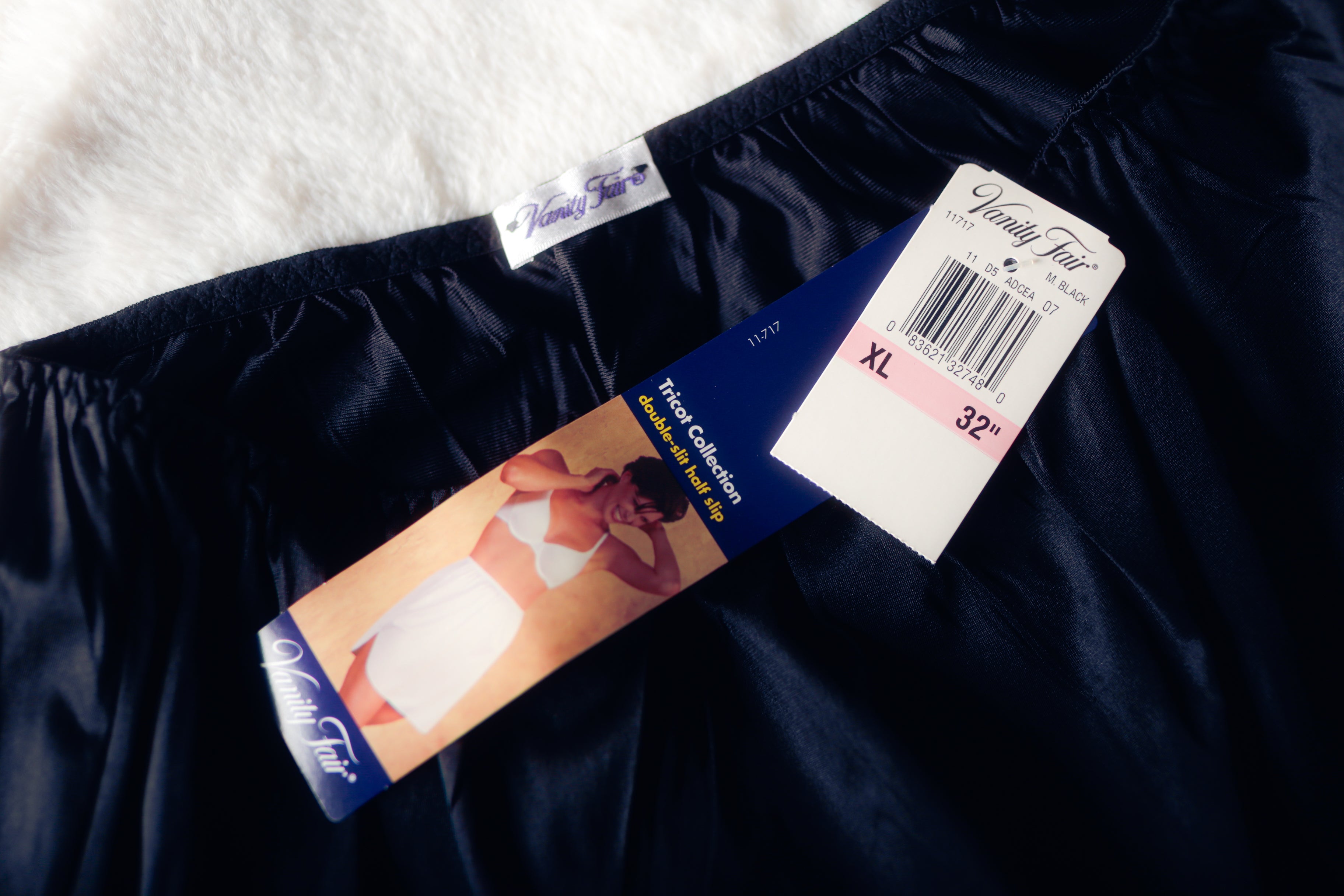 Vanity Fair Vintage Tricot Collection Double Slit Black 32" Long Half Slip XL NEW