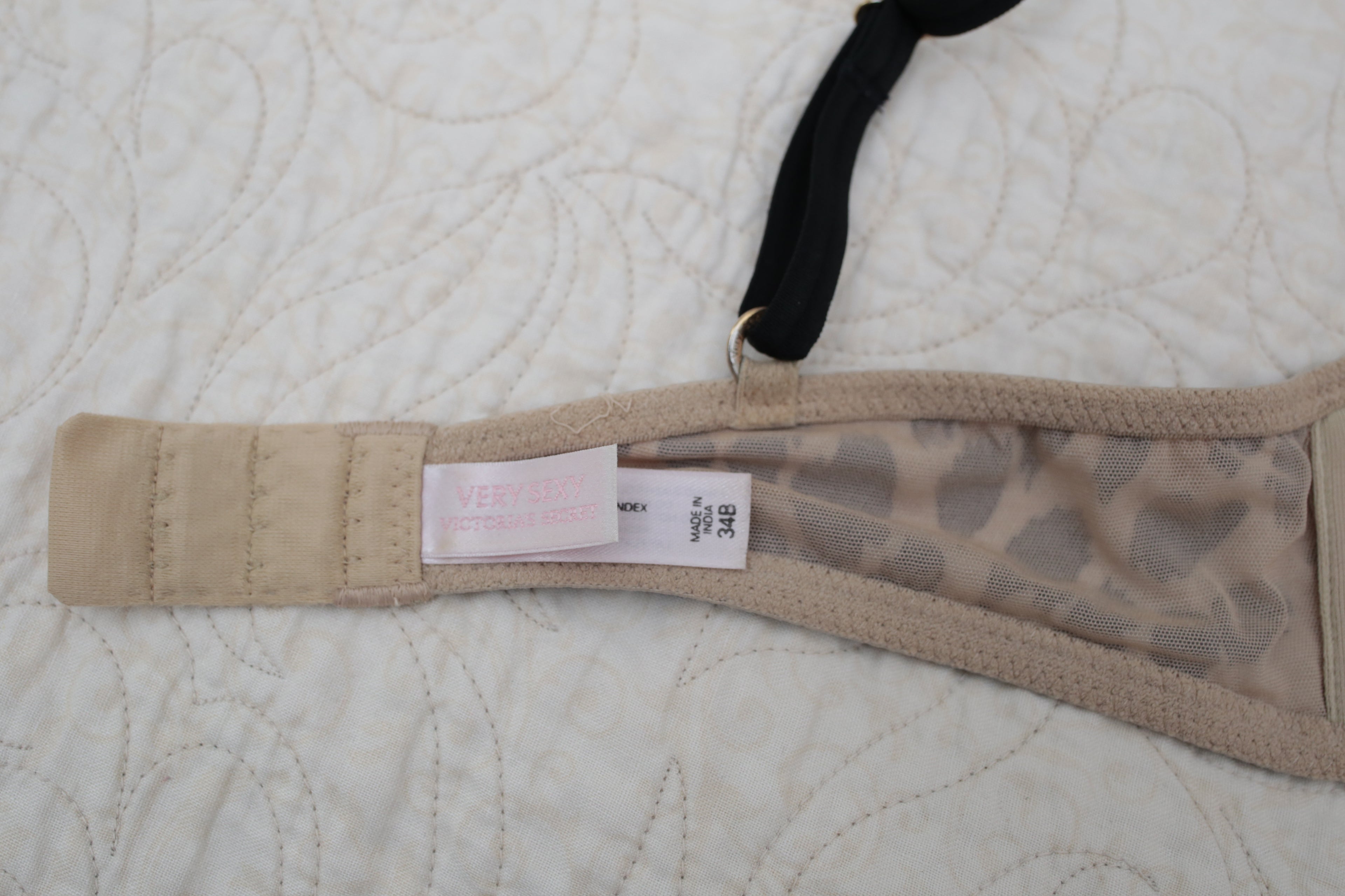 Victoria's Secret 34B Very Sexy Wireless Bra Leopard Cheetah Print