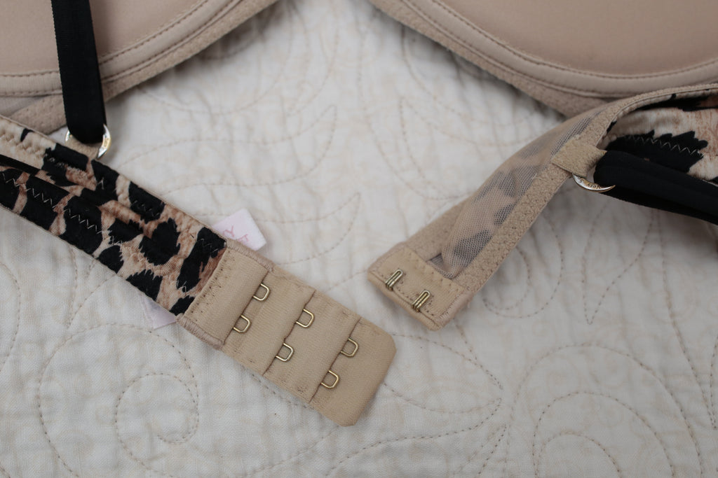 Victoria's Secret 34B Very Sexy Wireless Bra Leopard Cheetah Print