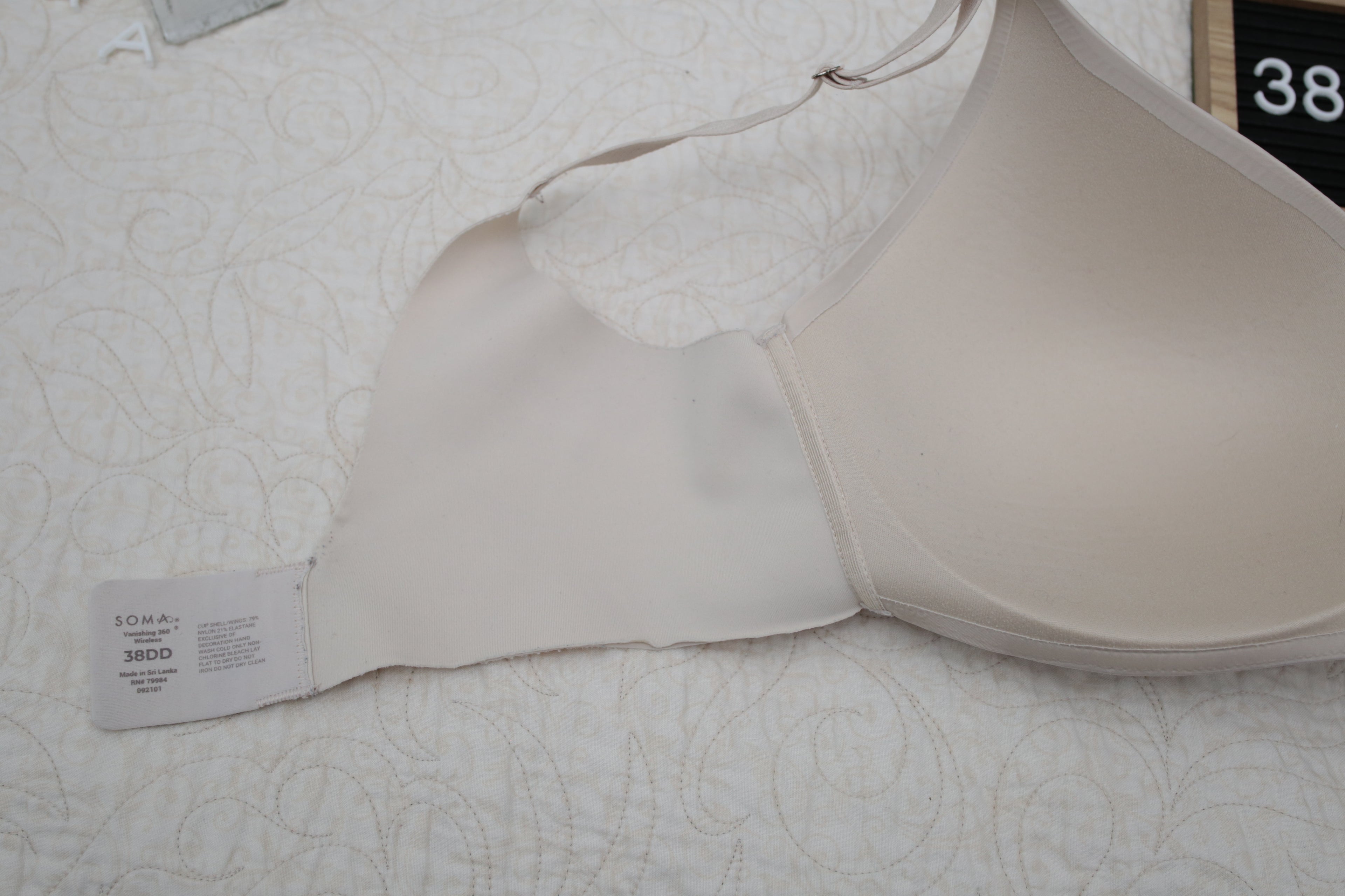 Soma 38DD Vanishing 360 Wireless T-shirt Bra Light Taupe