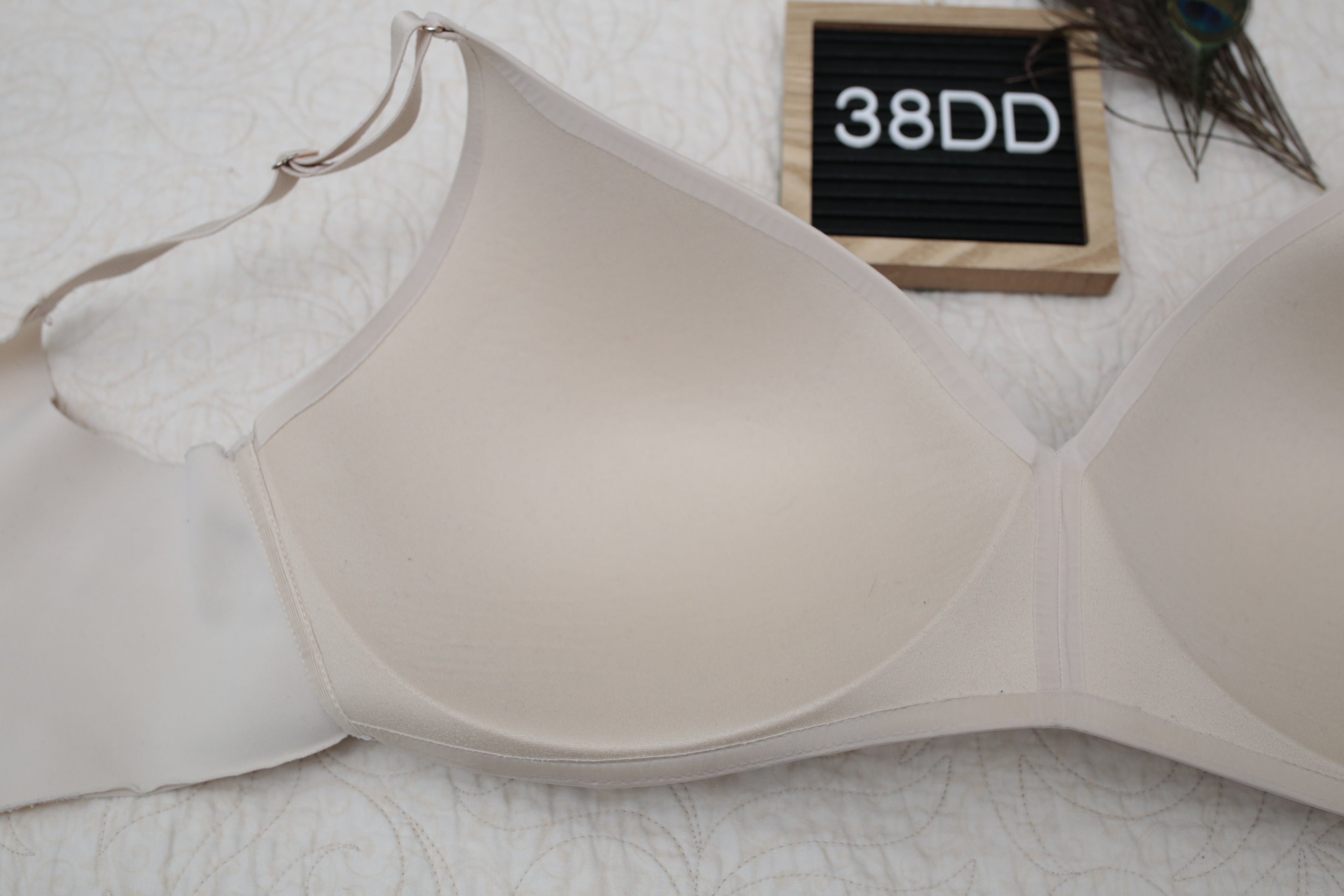 Soma 38DD Vanishing 360 Wireless T-shirt Bra Light Taupe