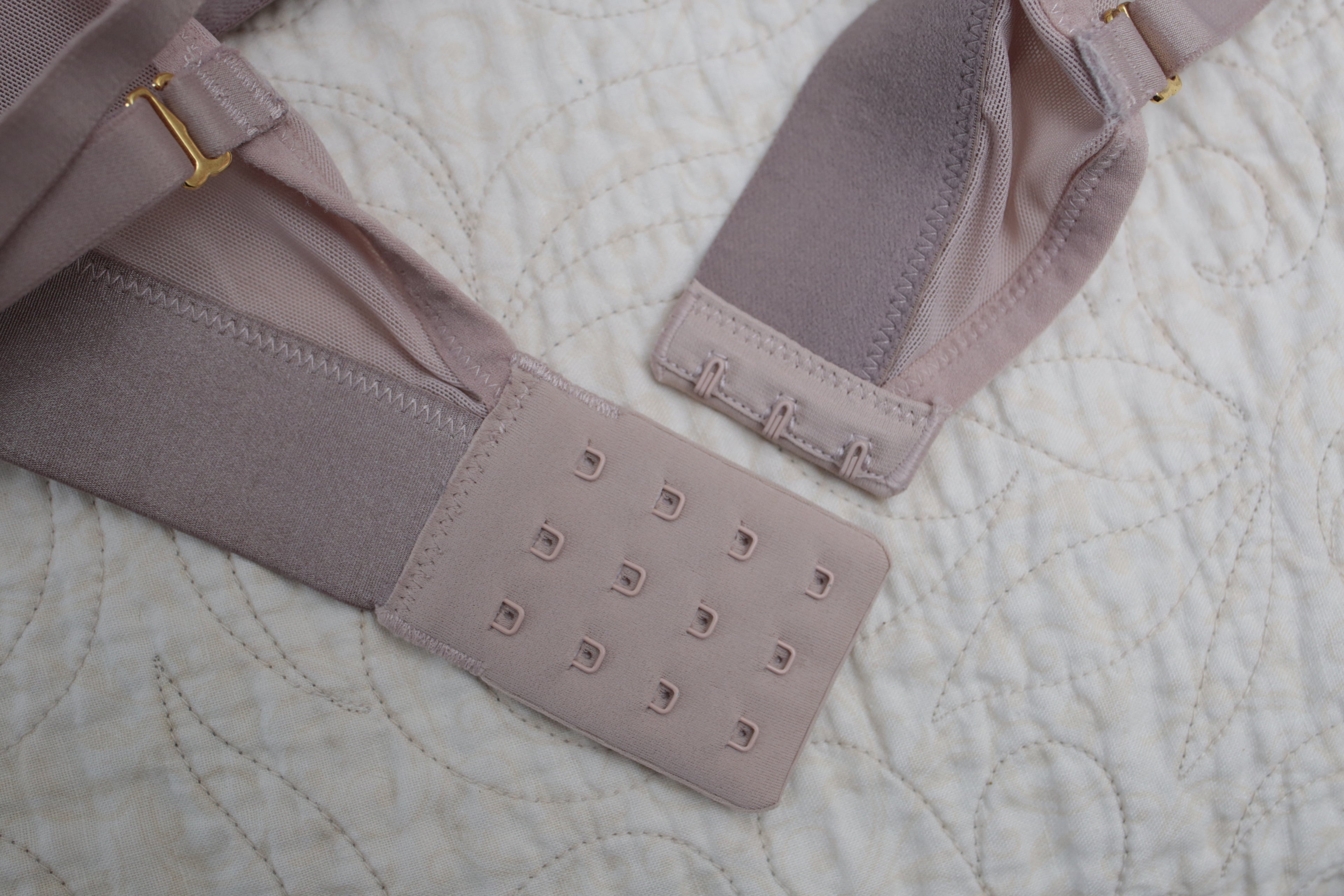 Soma 36DD Lightest Lift Wireless Spacer Bra Pale Pink