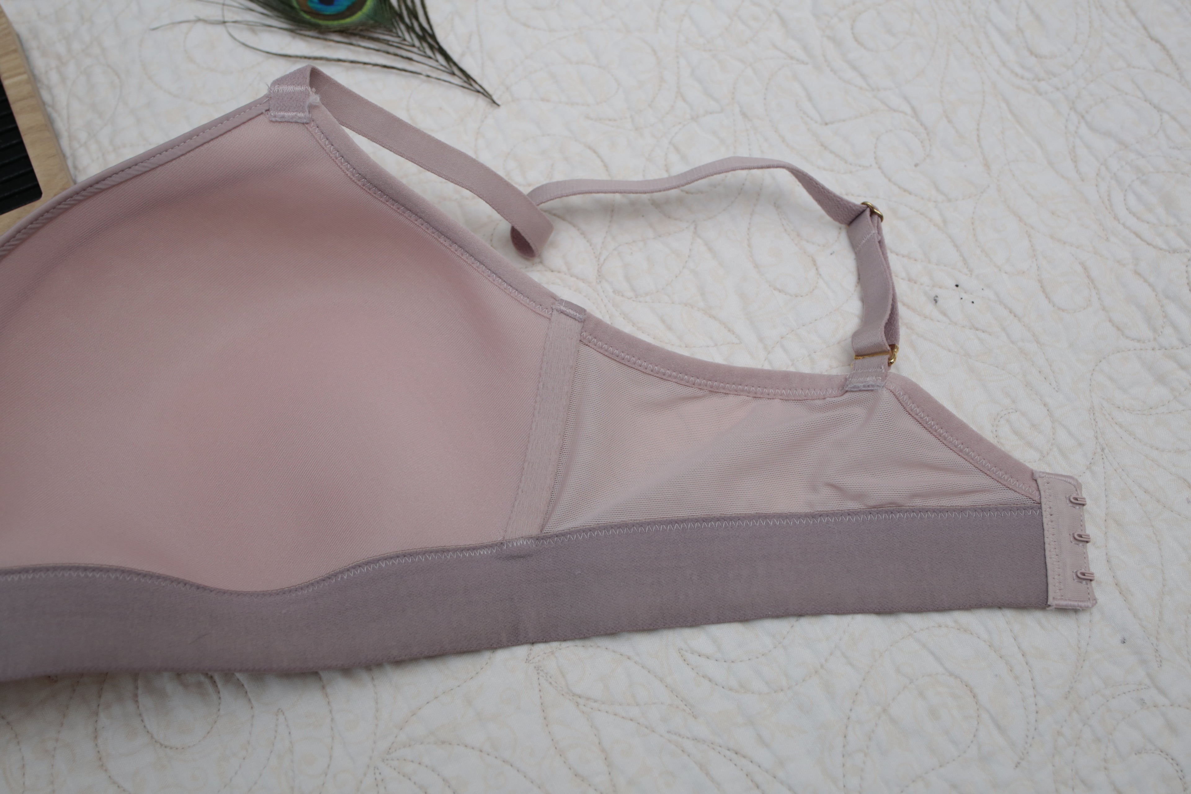 Soma 36DD Lightest Lift Wireless Spacer Bra Pale Pink