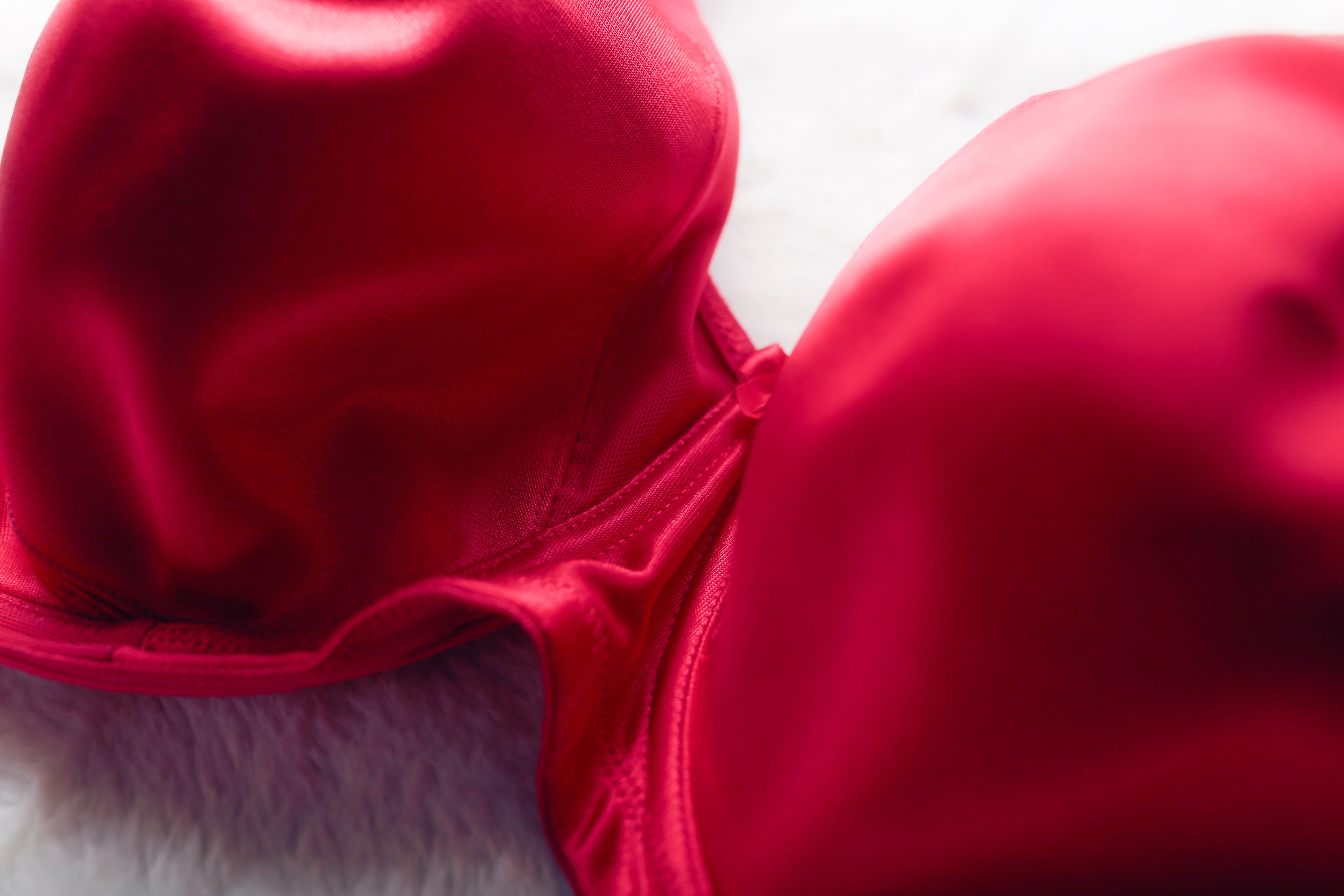 Goddess Hannah US 36J UK 36GG GD6131 Satin Underwire Full Figure Underwire Bra Red