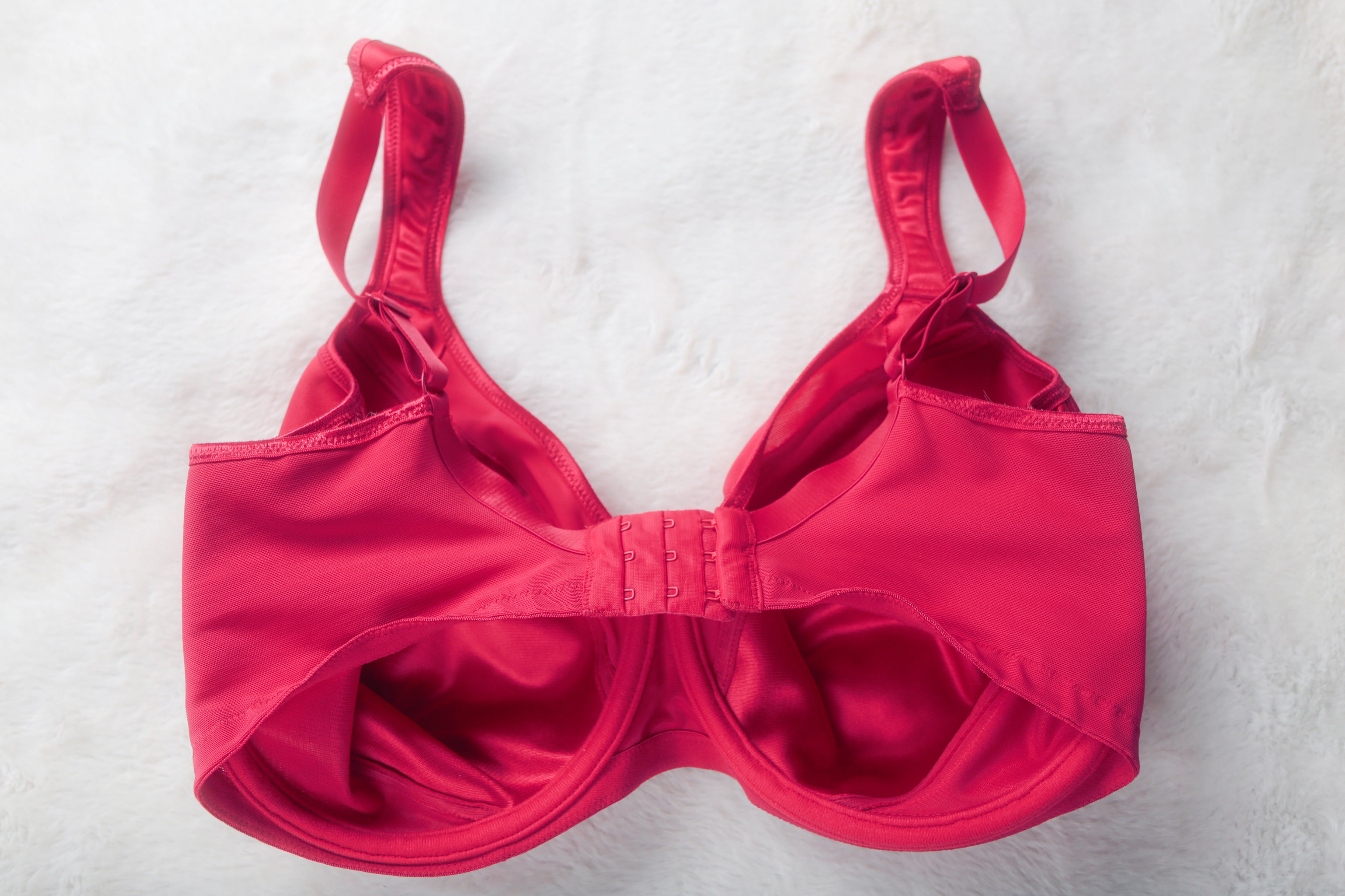 Goddess Hannah US 36J UK 36GG GD6131 Satin Underwire Full Figure Underwire Bra Red