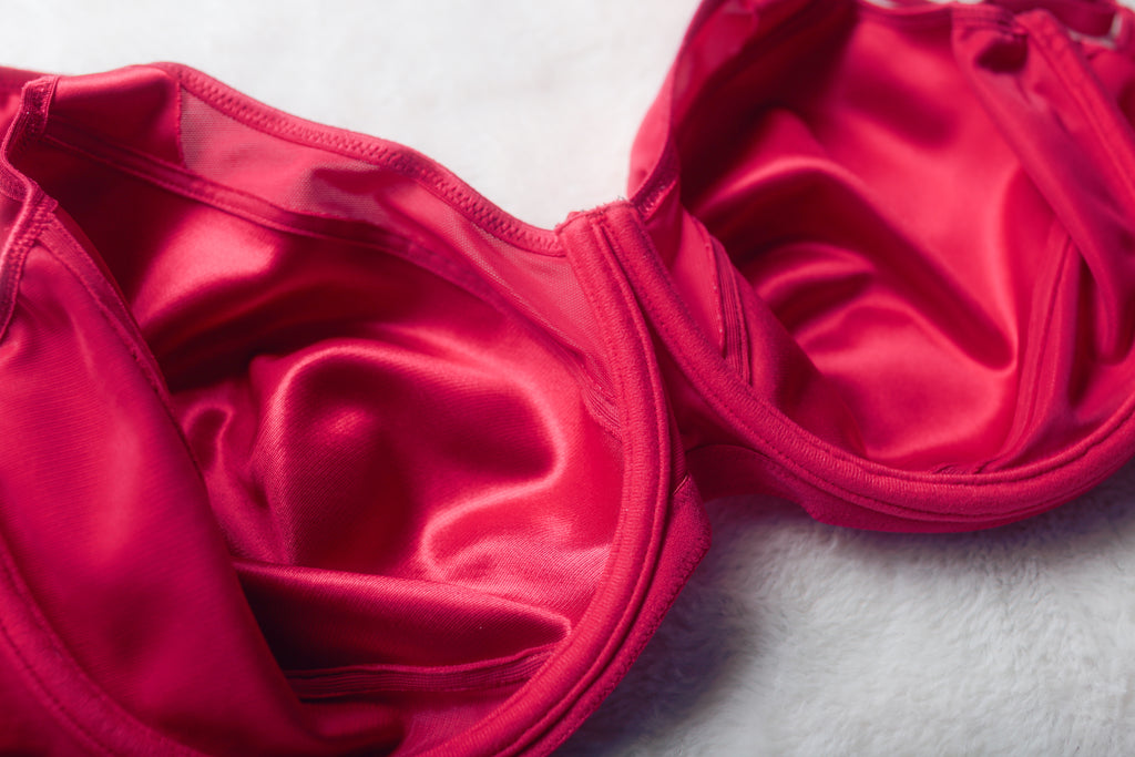 Goddess Hannah US 36J UK 36GG GD6131 Satin Underwire Full Figure Underwire Bra Red