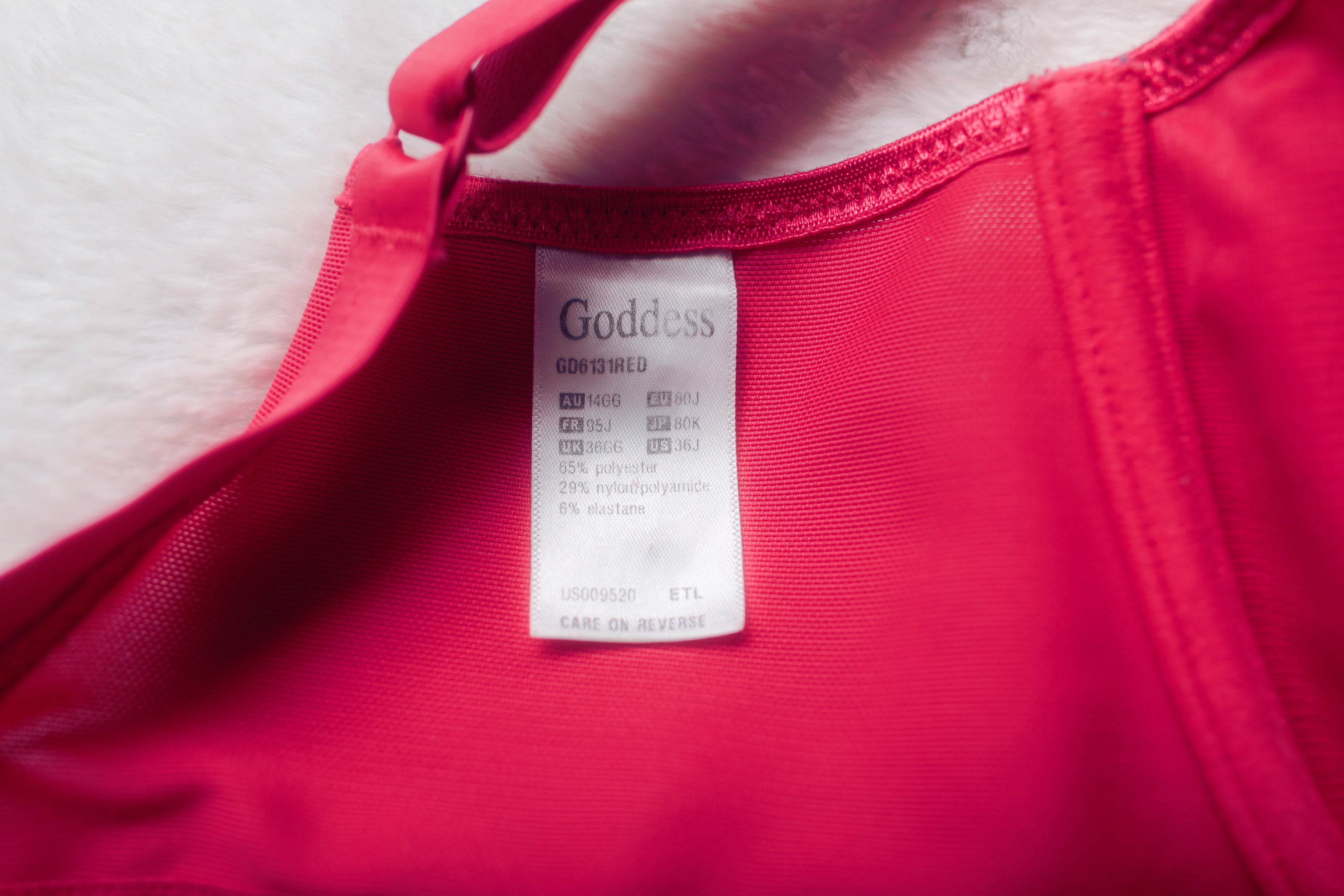 Goddess Hannah US 36J UK 36GG GD6131 Satin Underwire Full Figure Underwire Bra Red