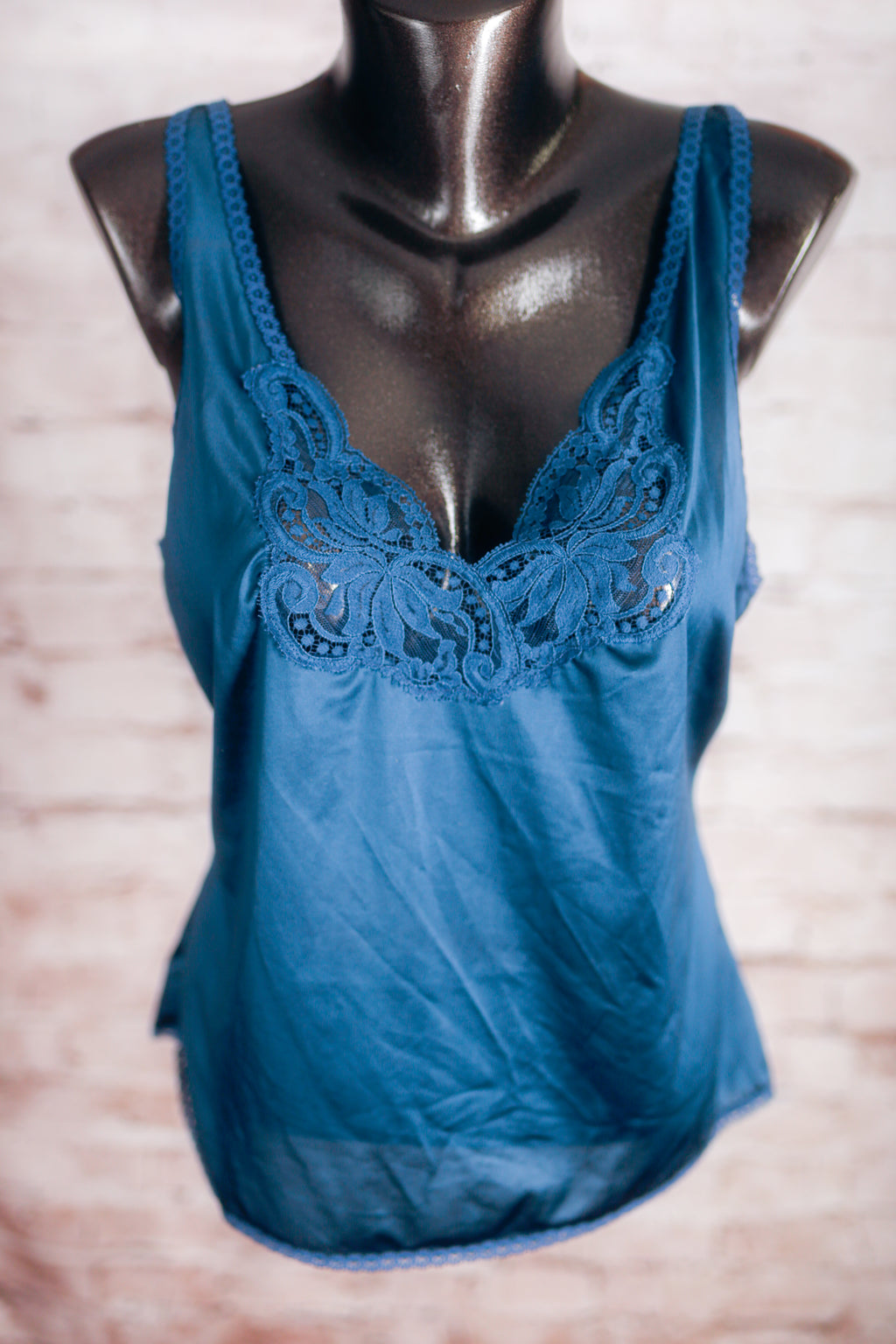 Wonder Maid Non-Cling Vintage Satin Cami Camisole Lingerie 36 Medium Dark Blue