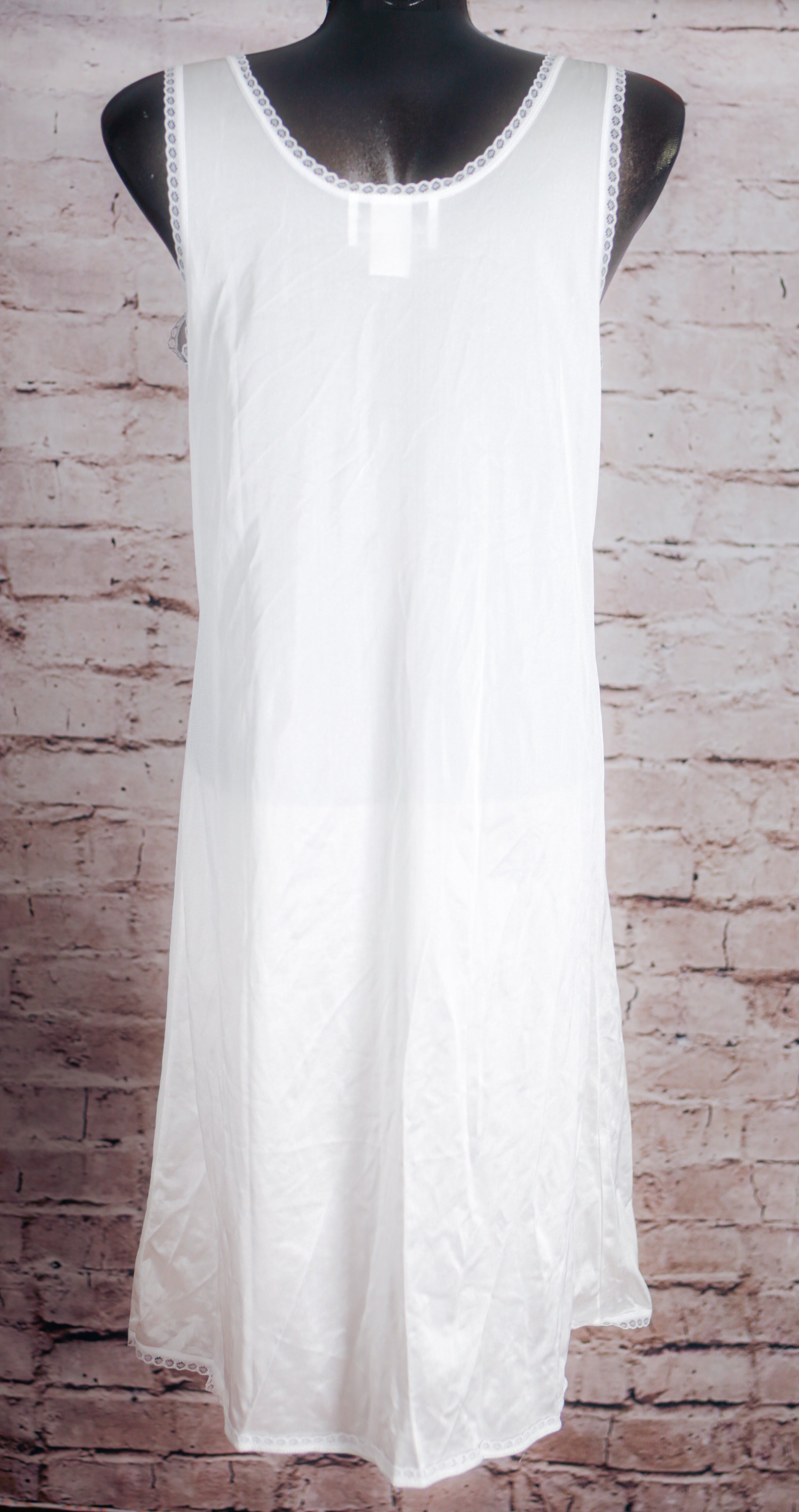 Metropolitan Vintage 90s Satin Full Slip White Medium