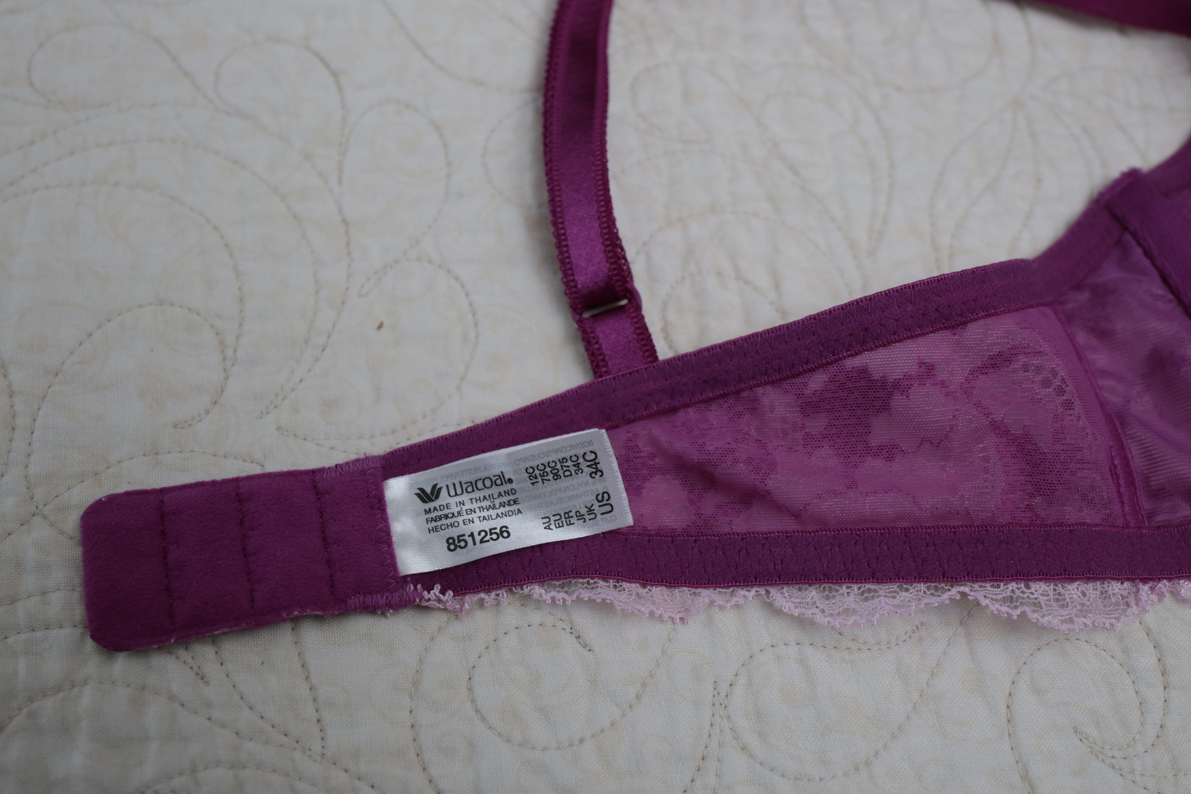 Wacoal 34C Lace Affair 851256 Underwire Bra Fuschia Magenta Wine