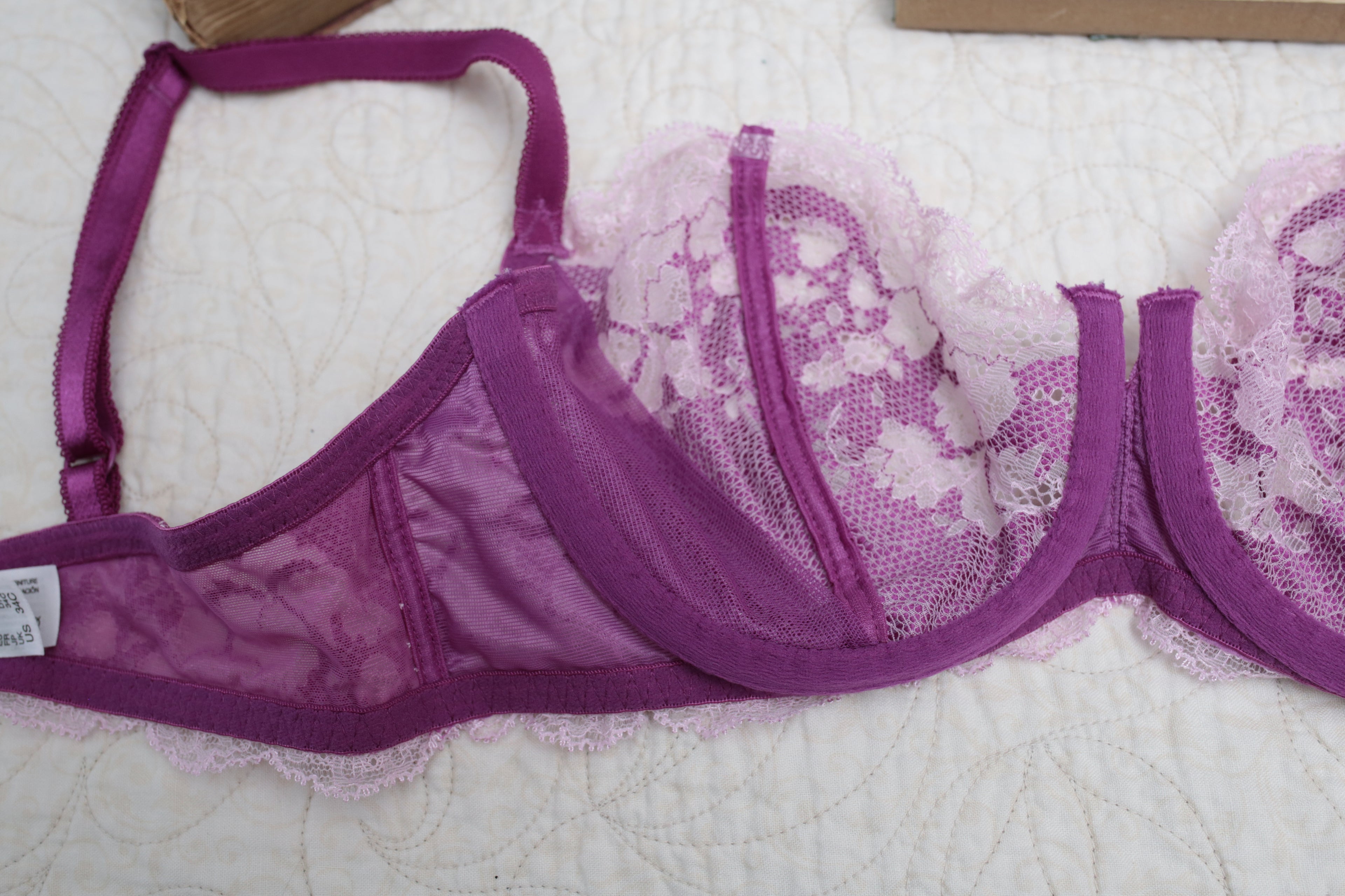 Wacoal 34C Lace Affair 851256 Underwire Bra Fuschia Magenta Wine