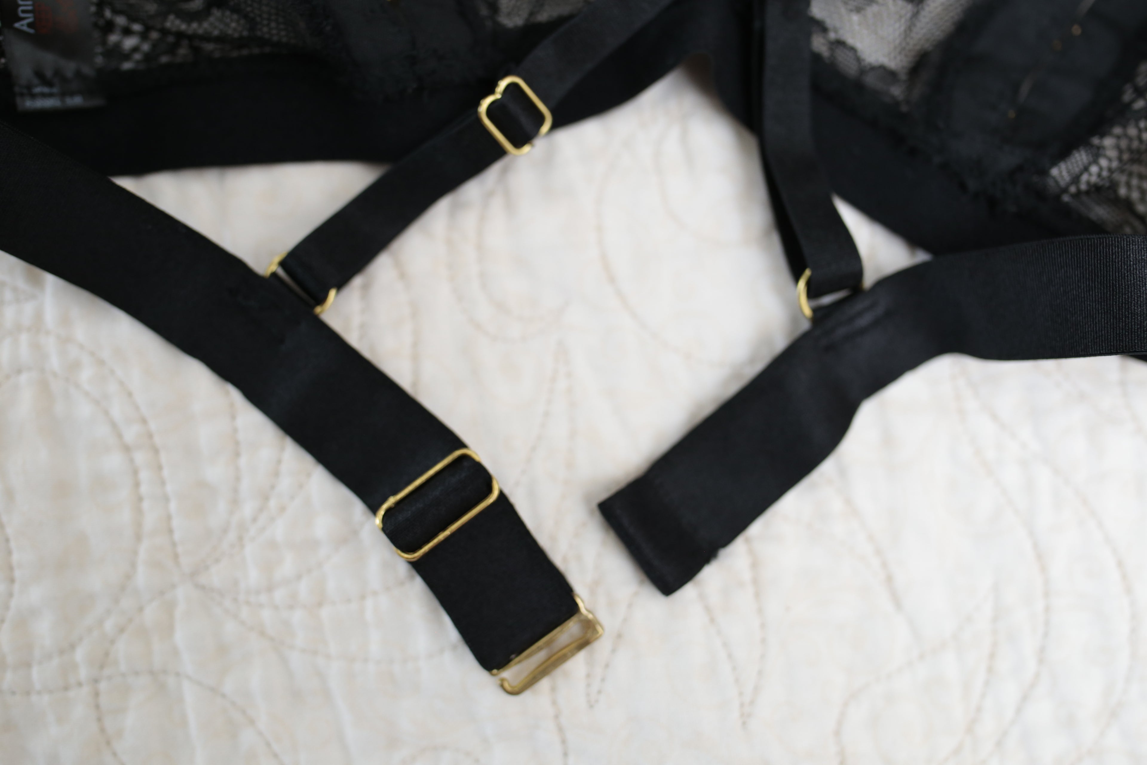 Ann Summers Open-cup Peephole Black Lace Sexy Bra S 4-6 NEW