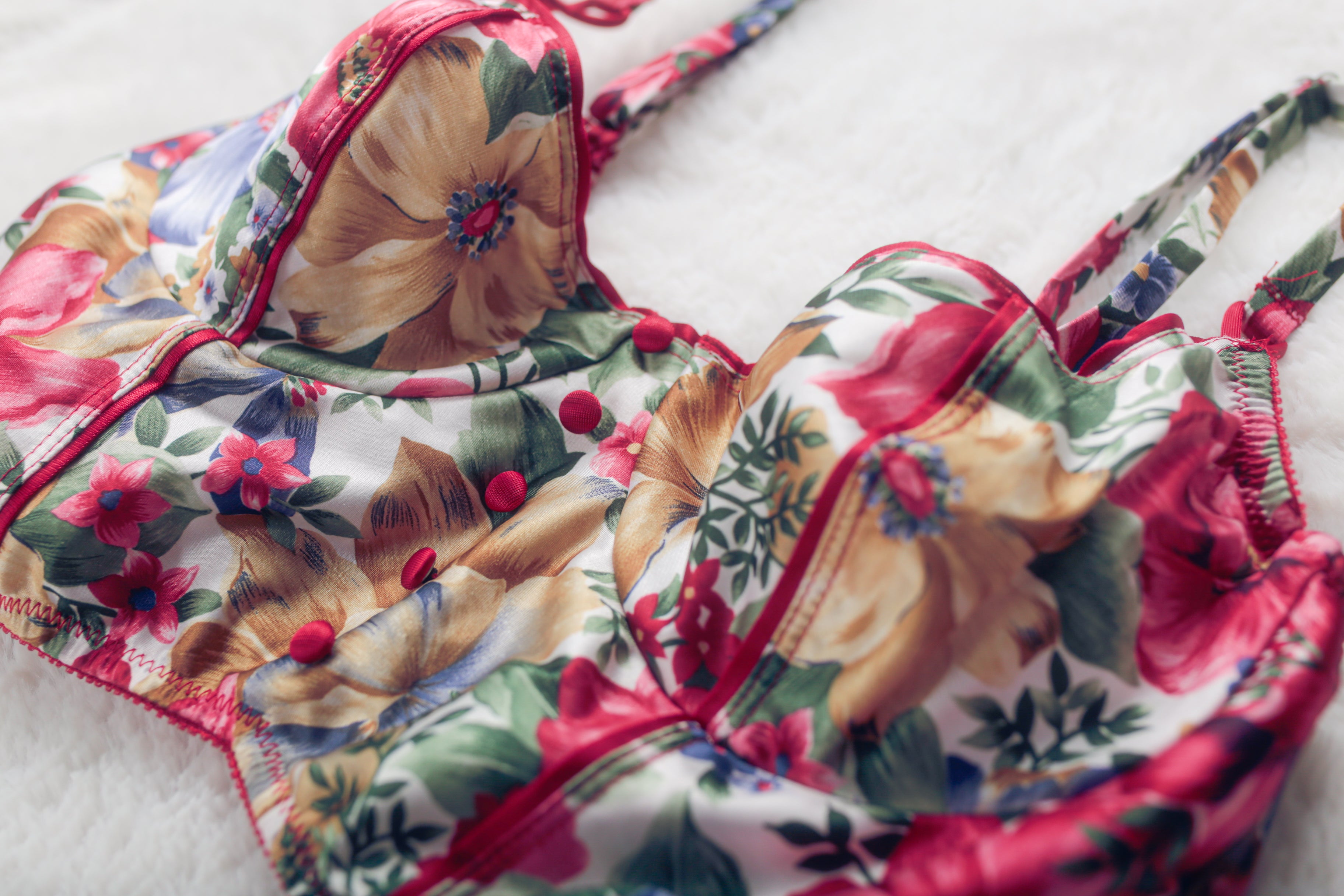 Delicates Vintage 36B Satin Floral Basque Bustier Longline Bra