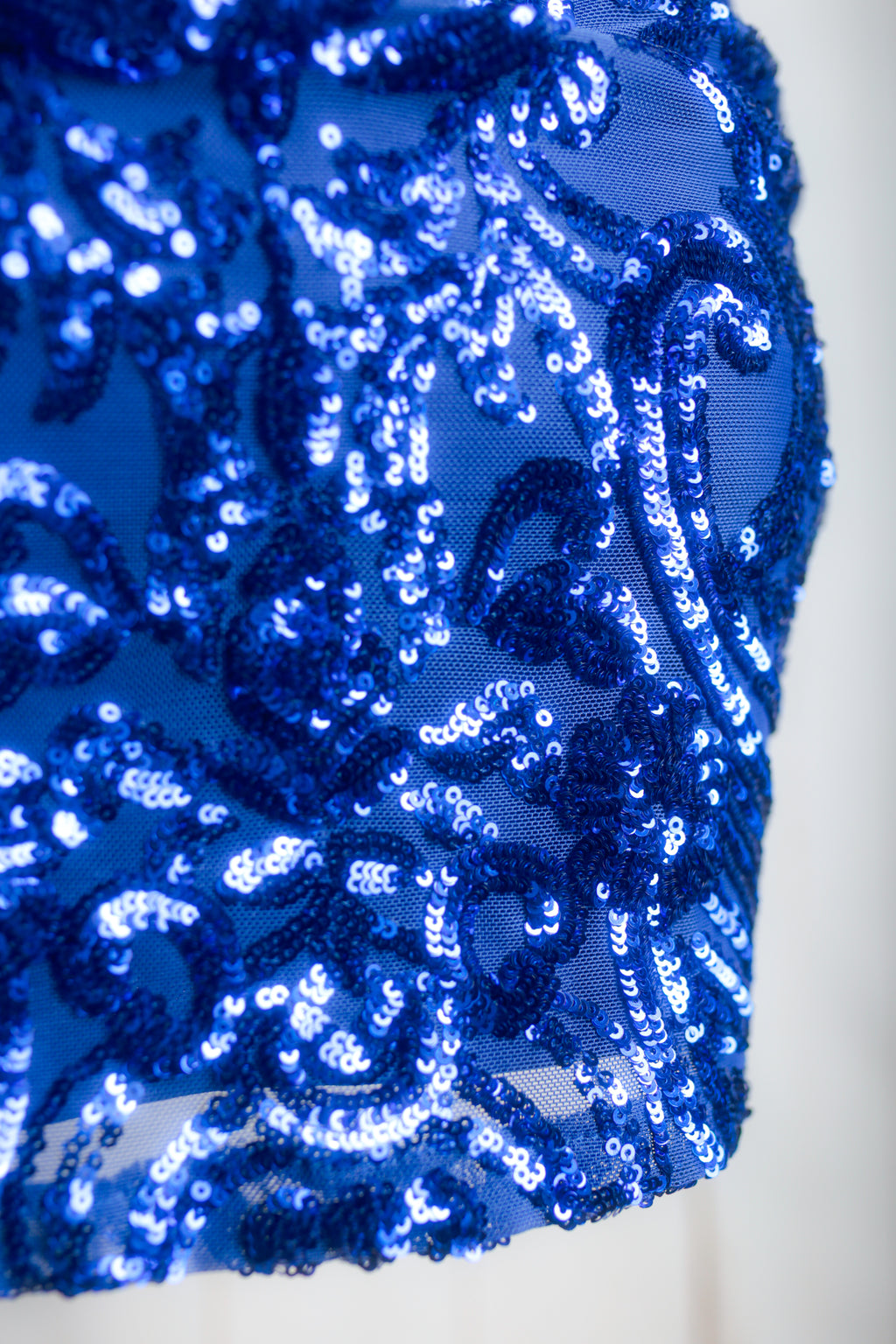 Lucy In The Sky Sequin Bra Top and Mini Skirt Set XS Blue