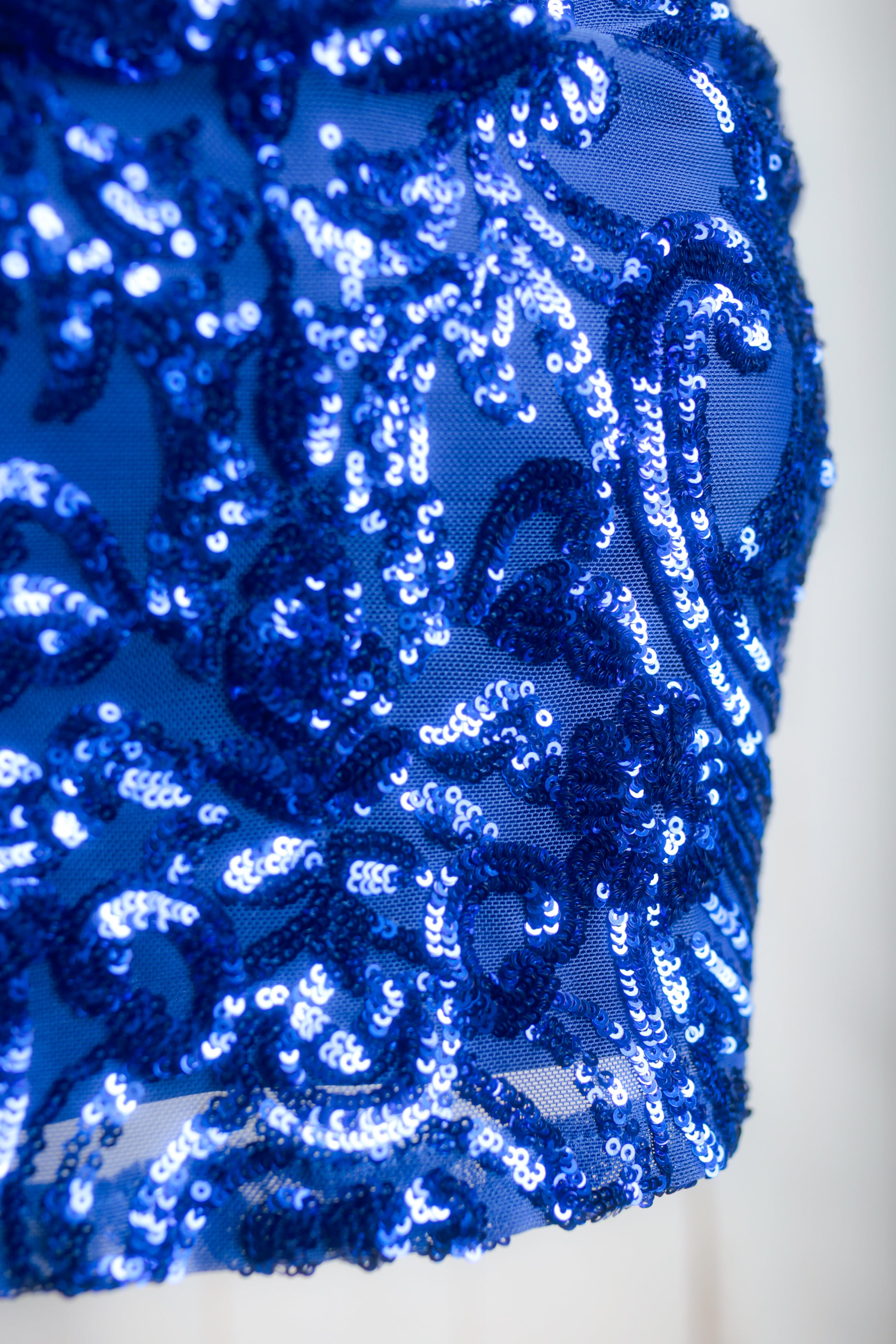 Lucy In The Sky Sequin Bra Top and Mini Skirt Set XS Blue