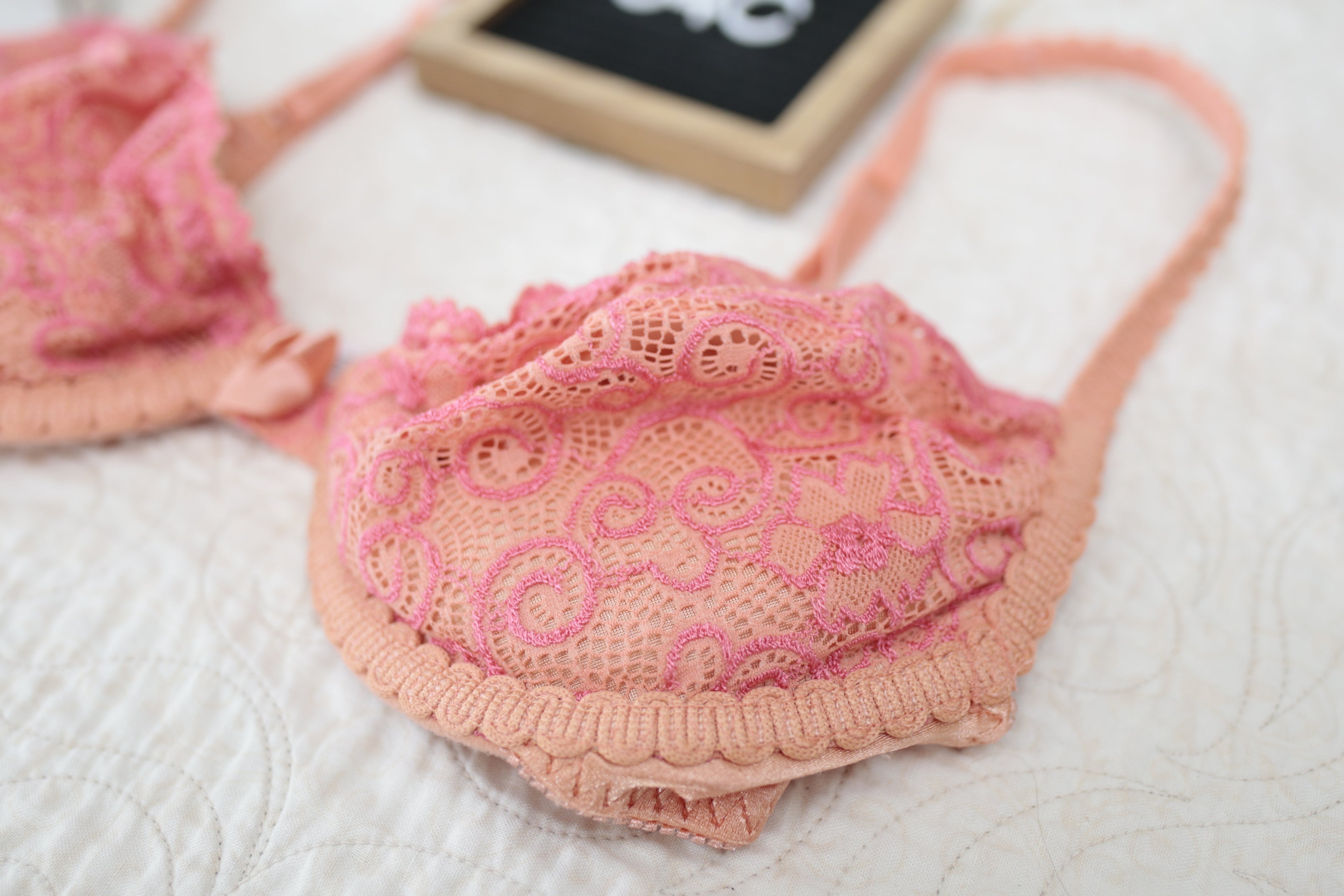 Victoria's Secret Vintage 34C Embroidered Removable-pad Push-up Bra Pink Lace