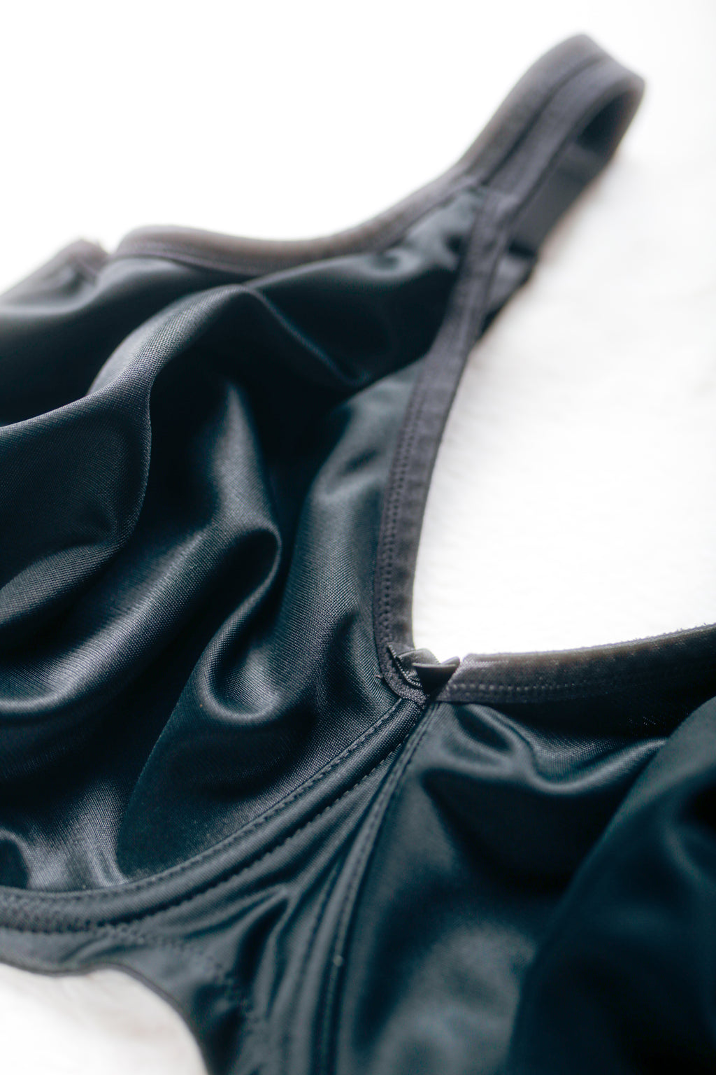 Elomi EL3911 Smoothing Underwired Seam-free Full-coverage T-Shirt Bra Black US 38I UK 38G