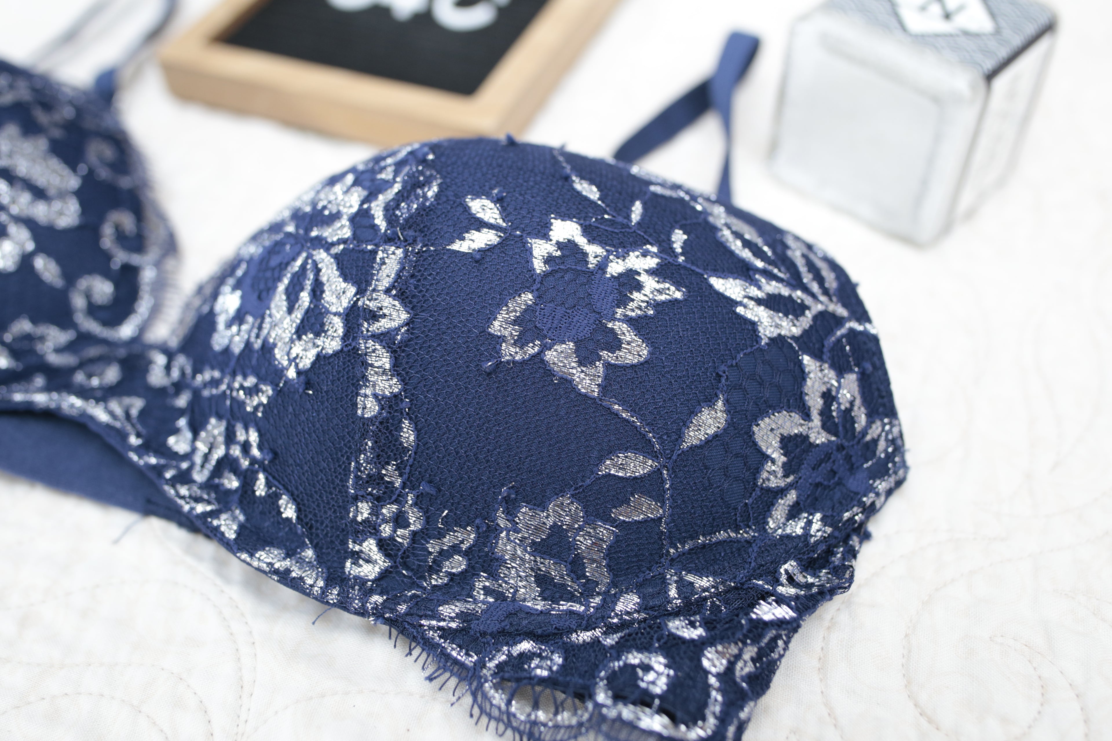 Victoria's Secret 34C Dream Angels Padded No-wire Wireless Bra Blue Silver