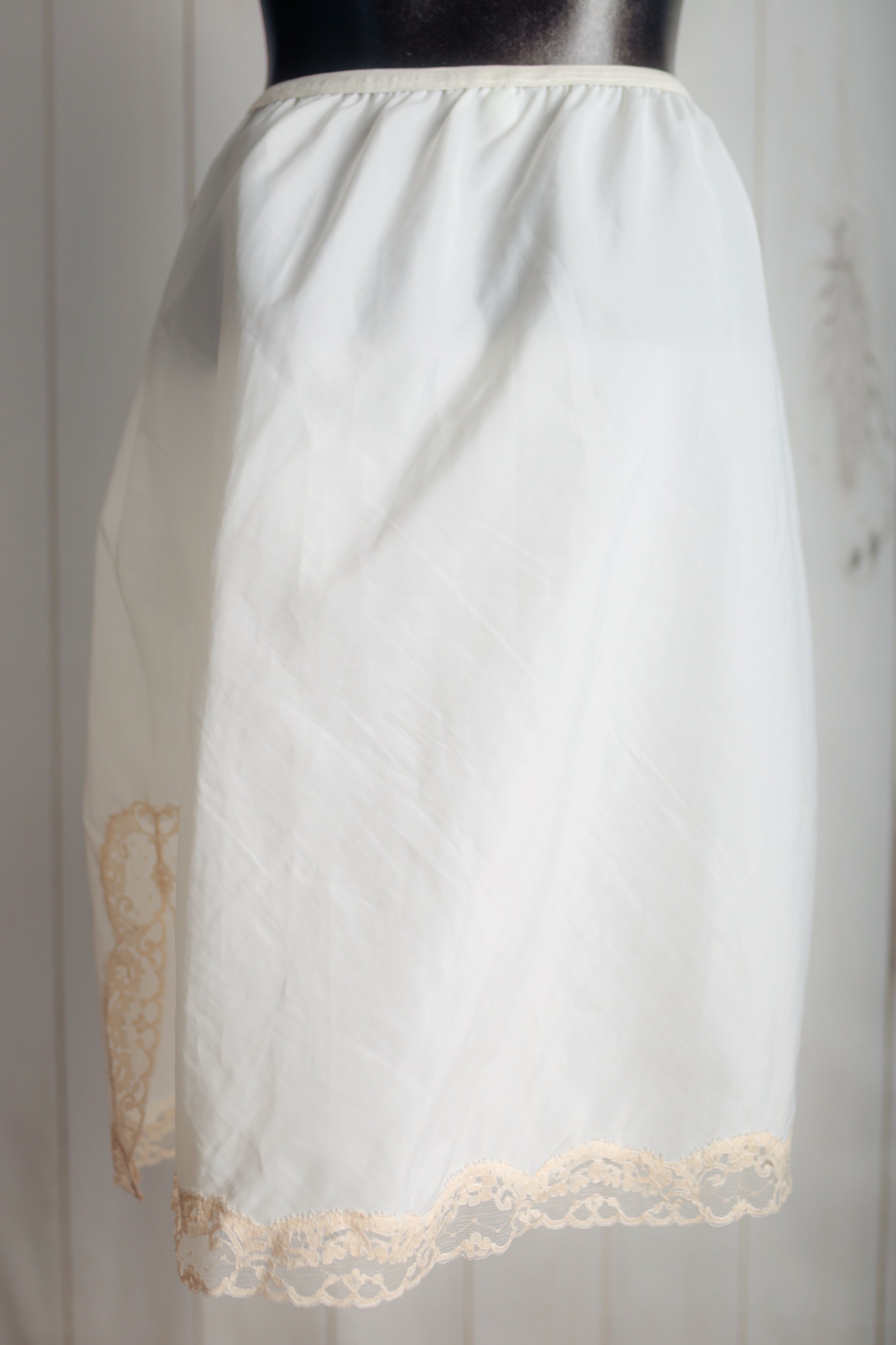 Lady Lynne Vintage Short Half Slip Medium White USA-made